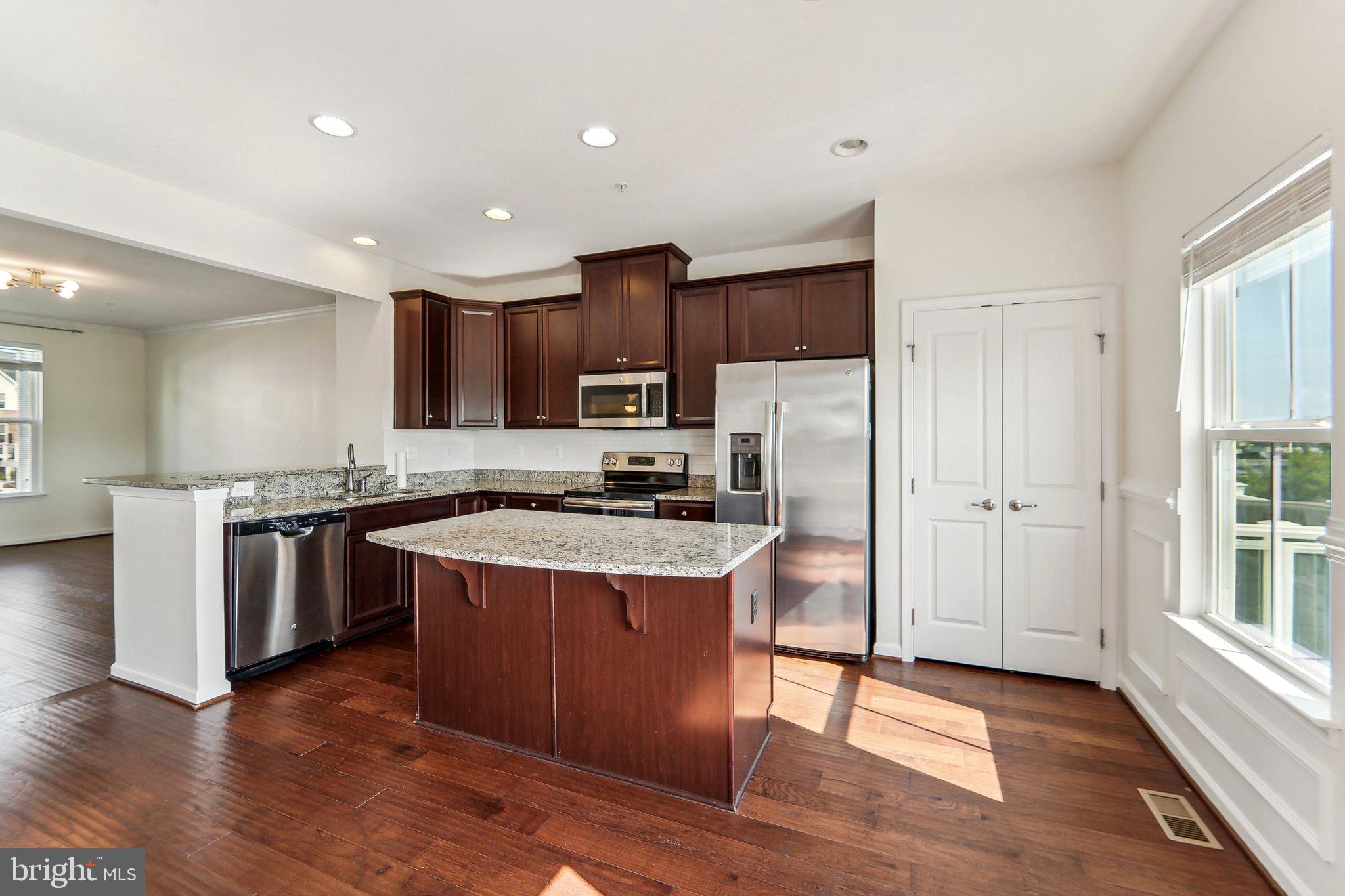 SHELTERED HARBOR - Residential