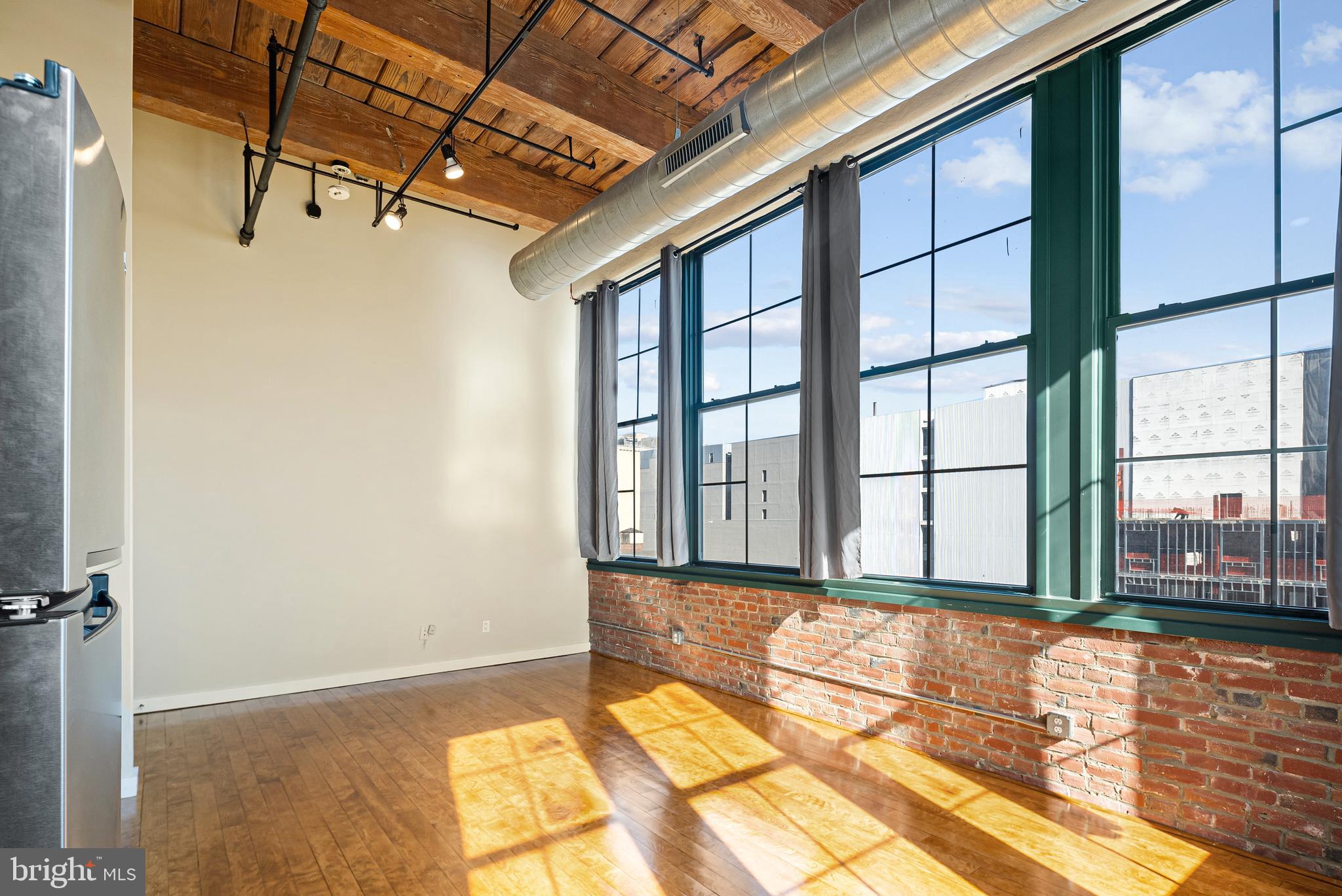 CHINATOWN - Residential