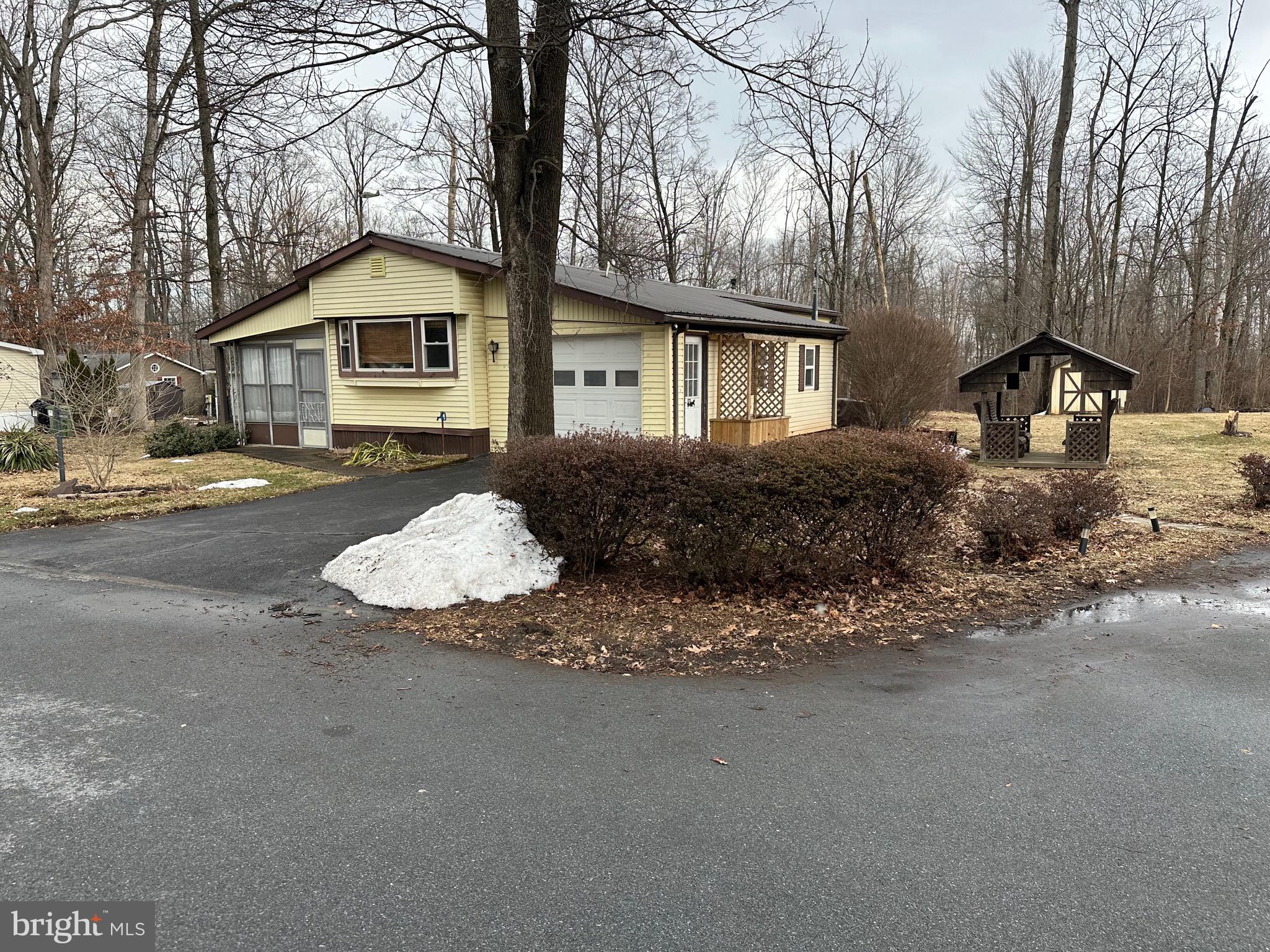 MELODYLAKESCNTRYCLUB - Residential