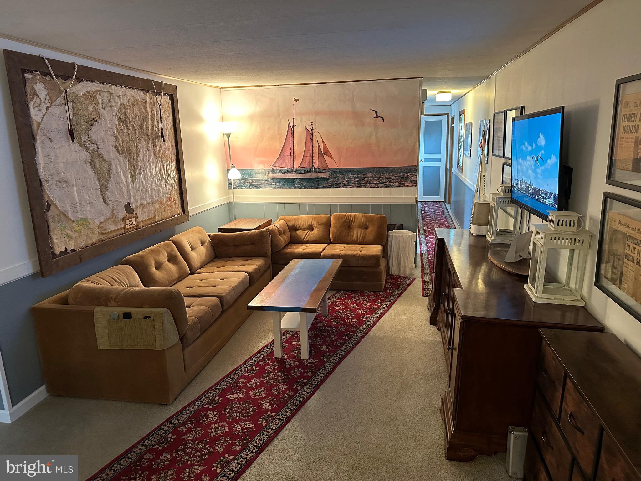 MELODYLAKESCNTRYCLUB - Residential