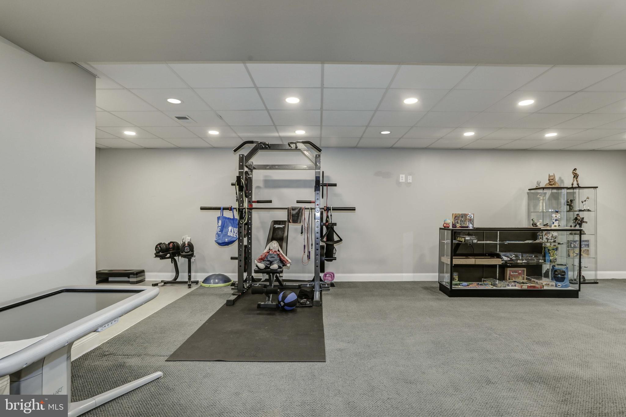 VALLEY HILLS - Residential