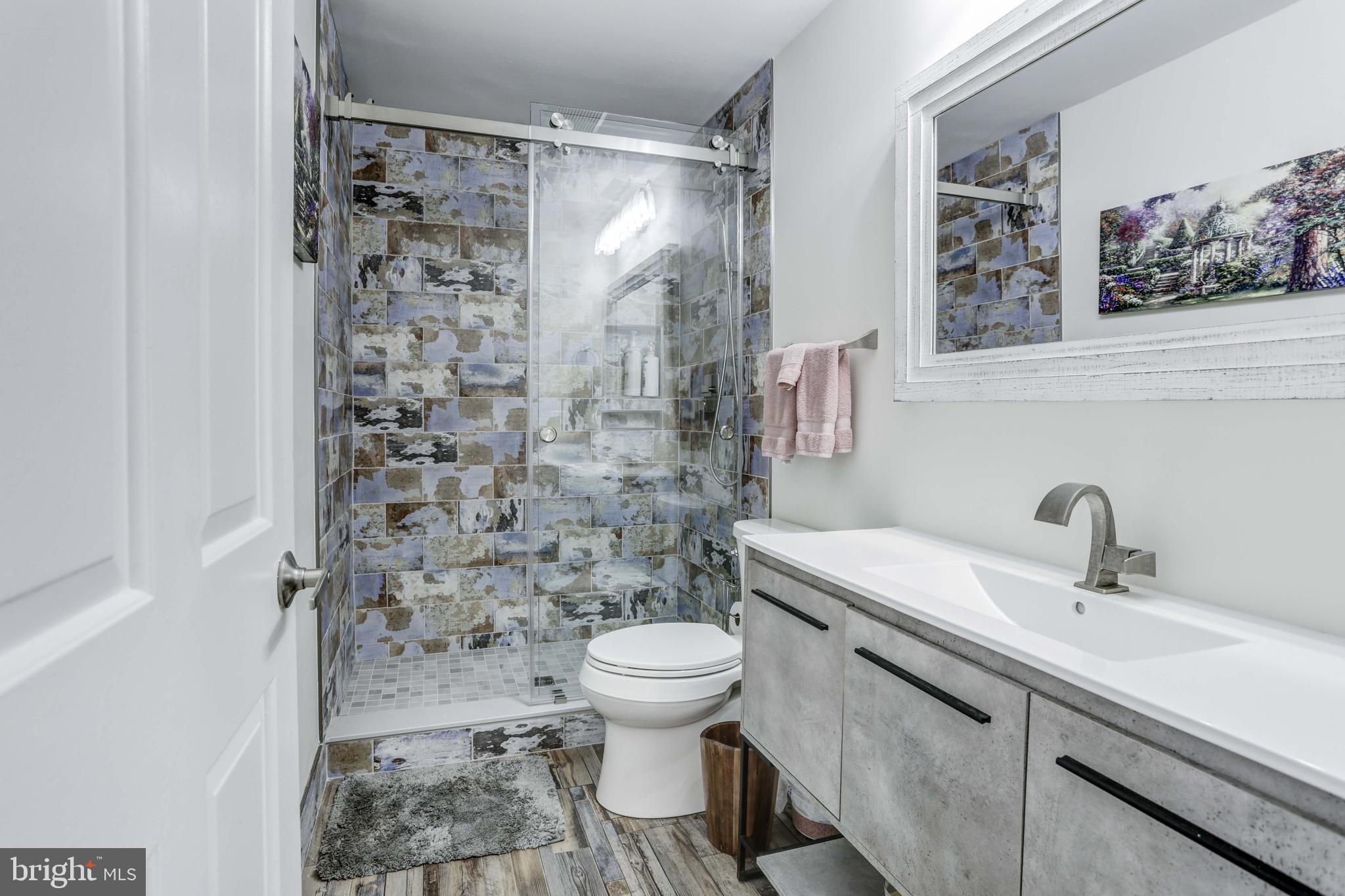 VALLEY HILLS - Residential