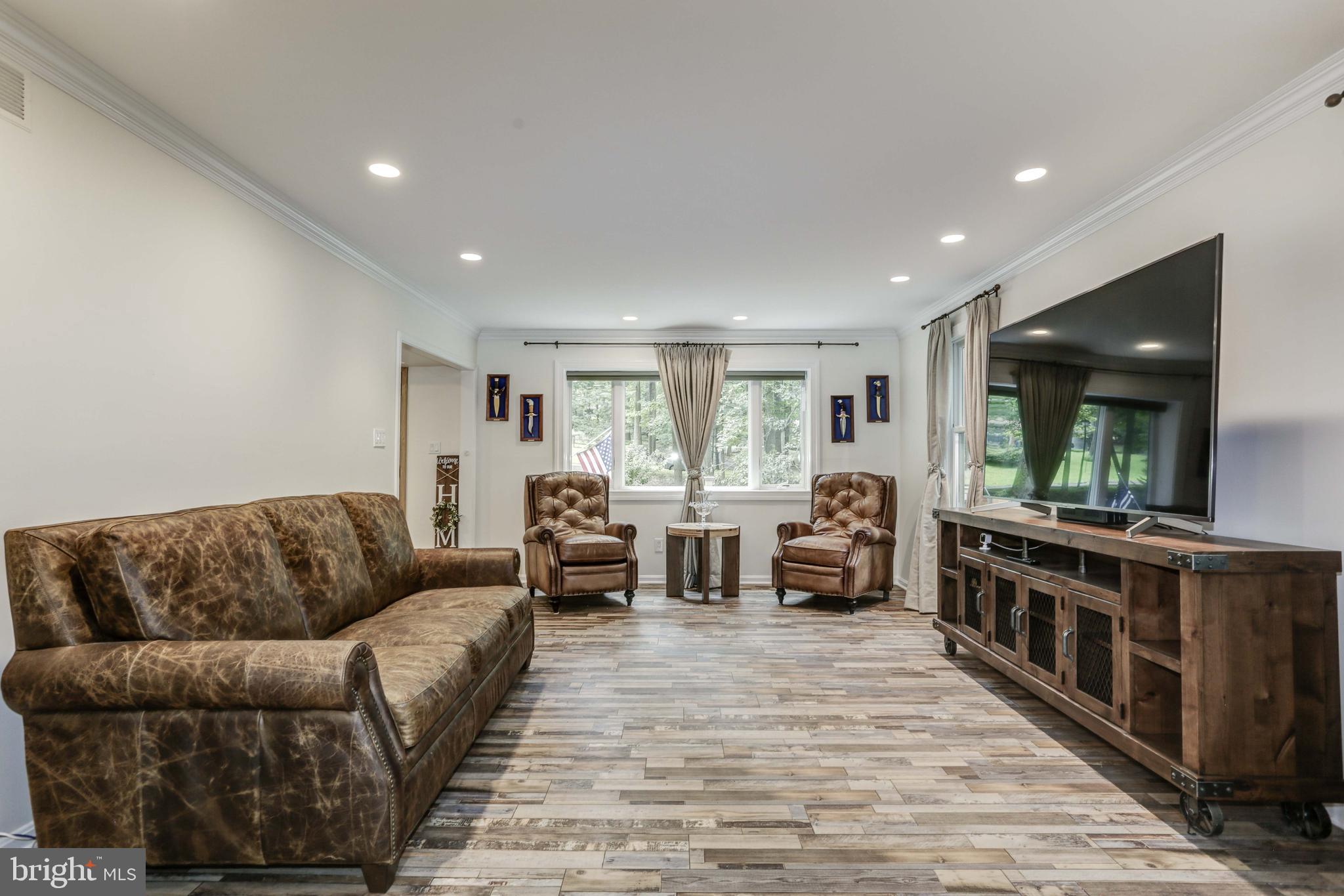 VALLEY HILLS - Residential