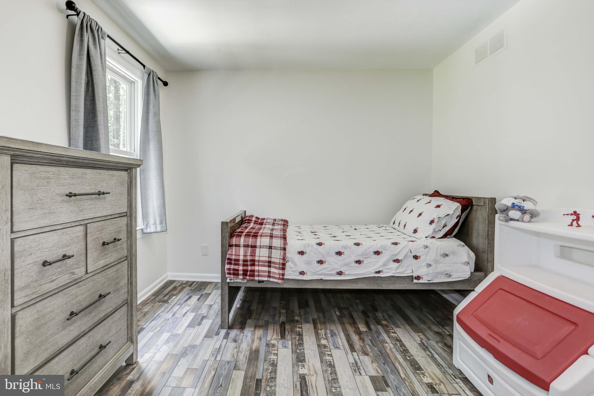 VALLEY HILLS - Residential