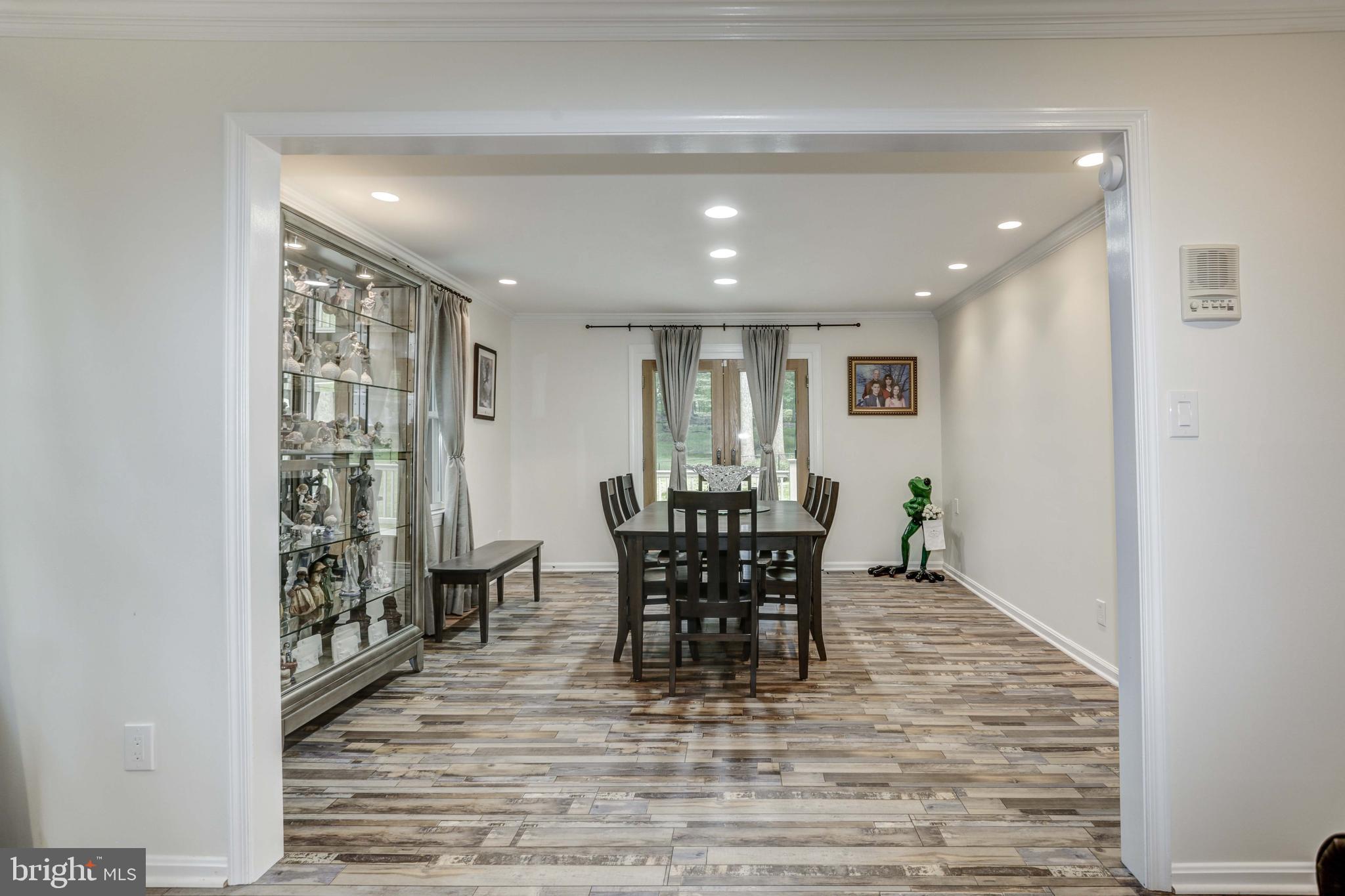 VALLEY HILLS - Residential