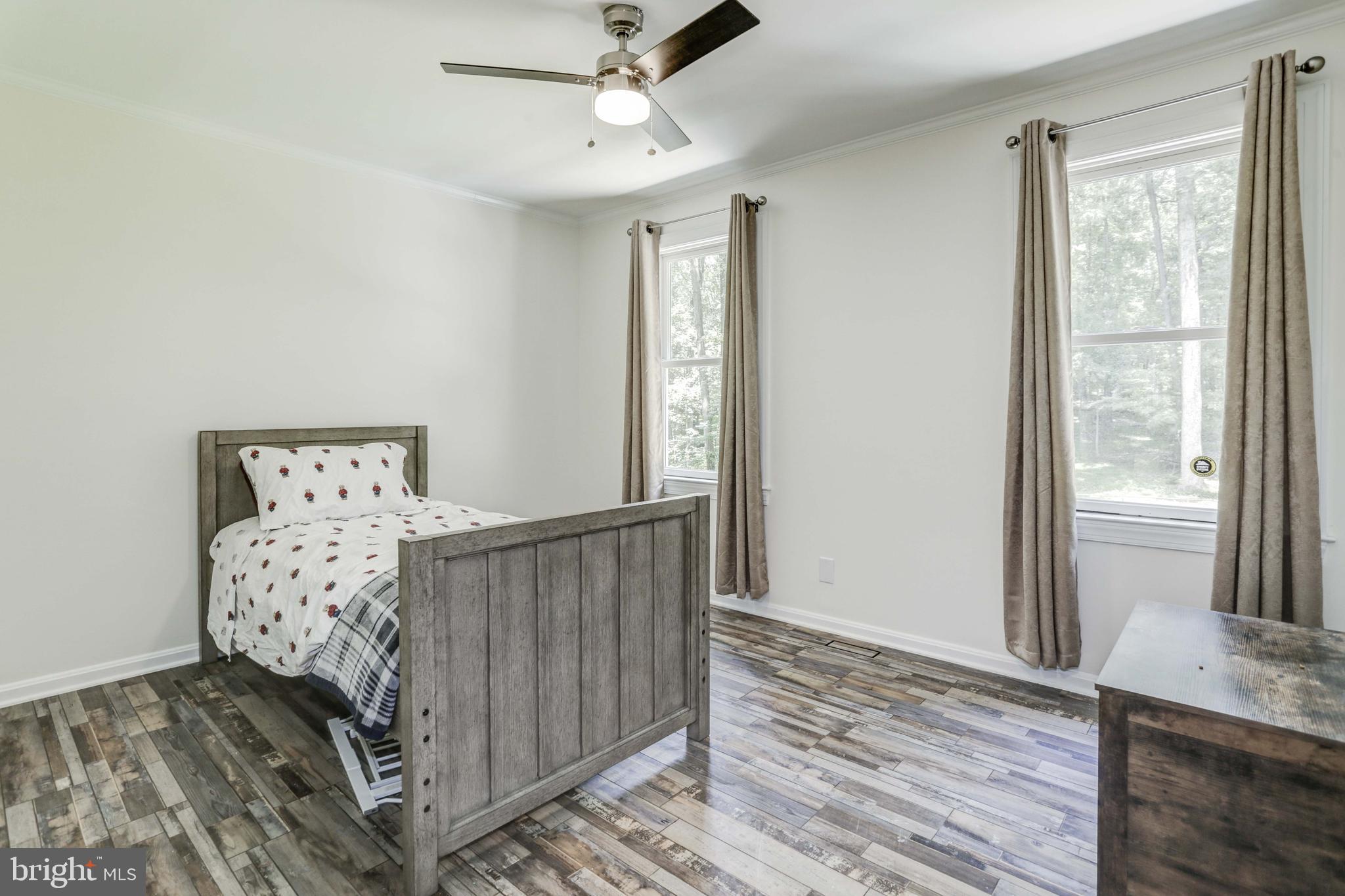 VALLEY HILLS - Residential