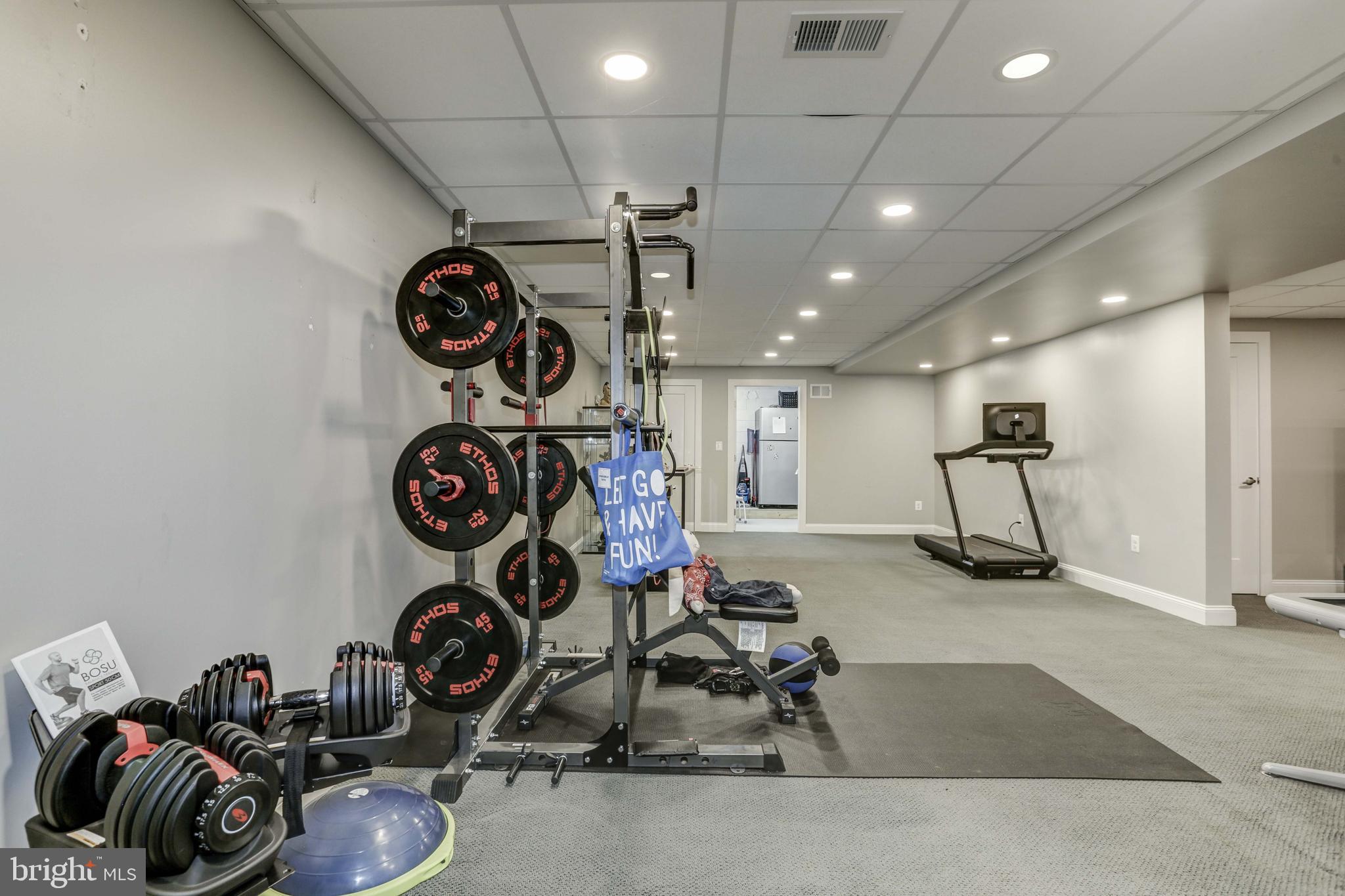 VALLEY HILLS - Residential