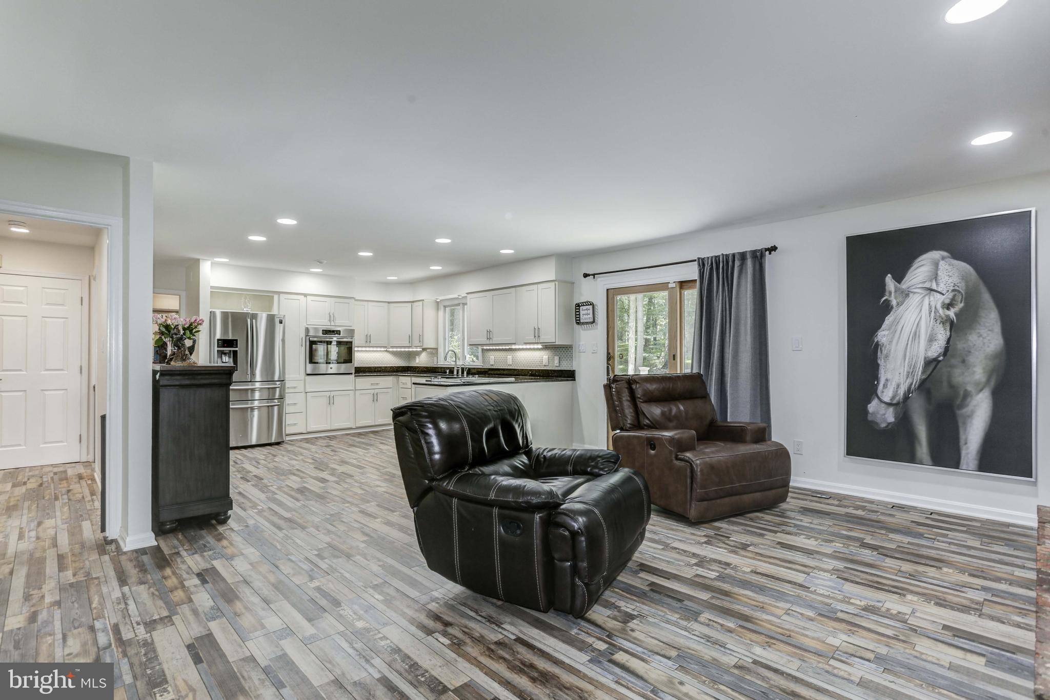 VALLEY HILLS - Residential