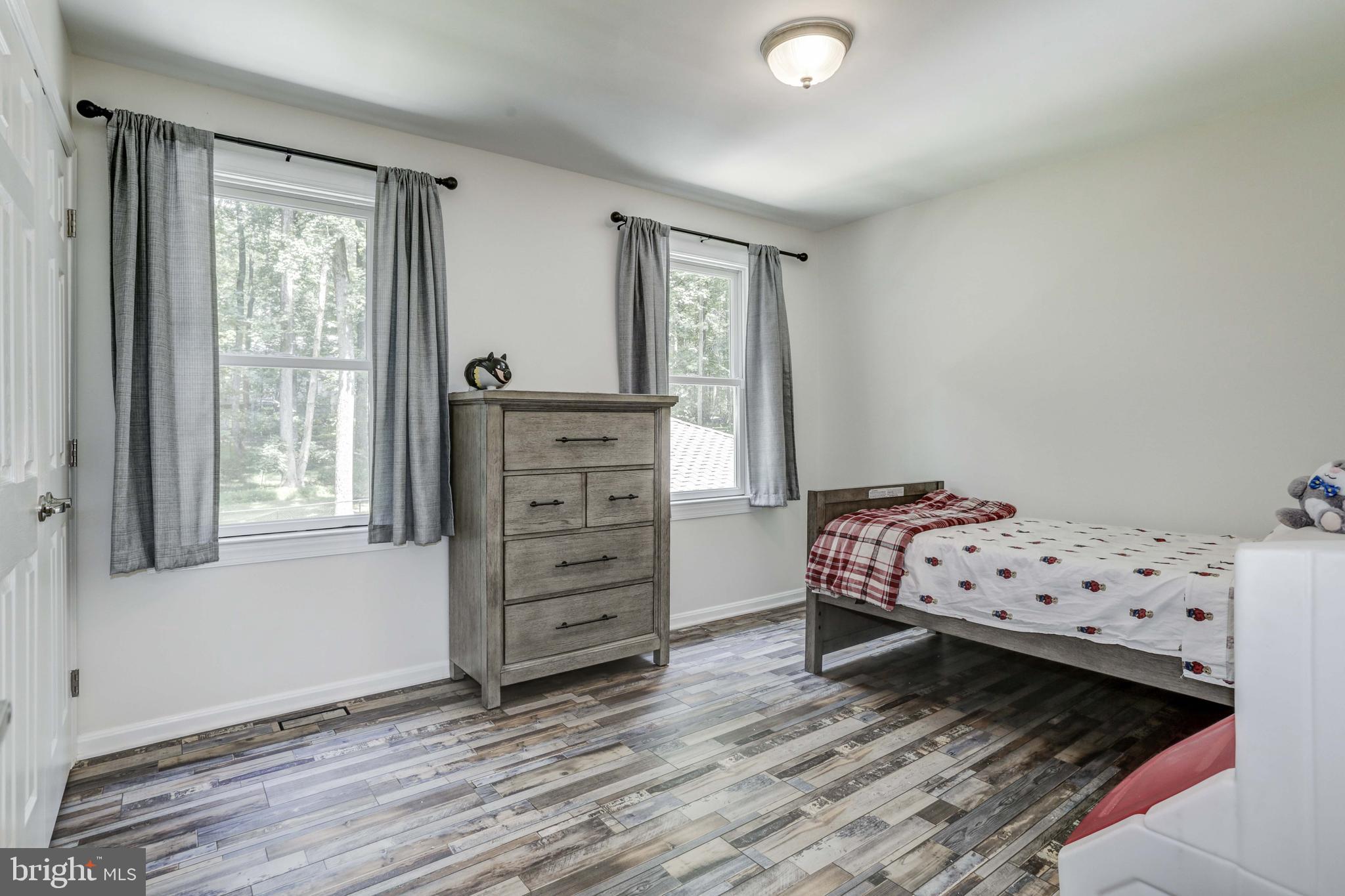 VALLEY HILLS - Residential