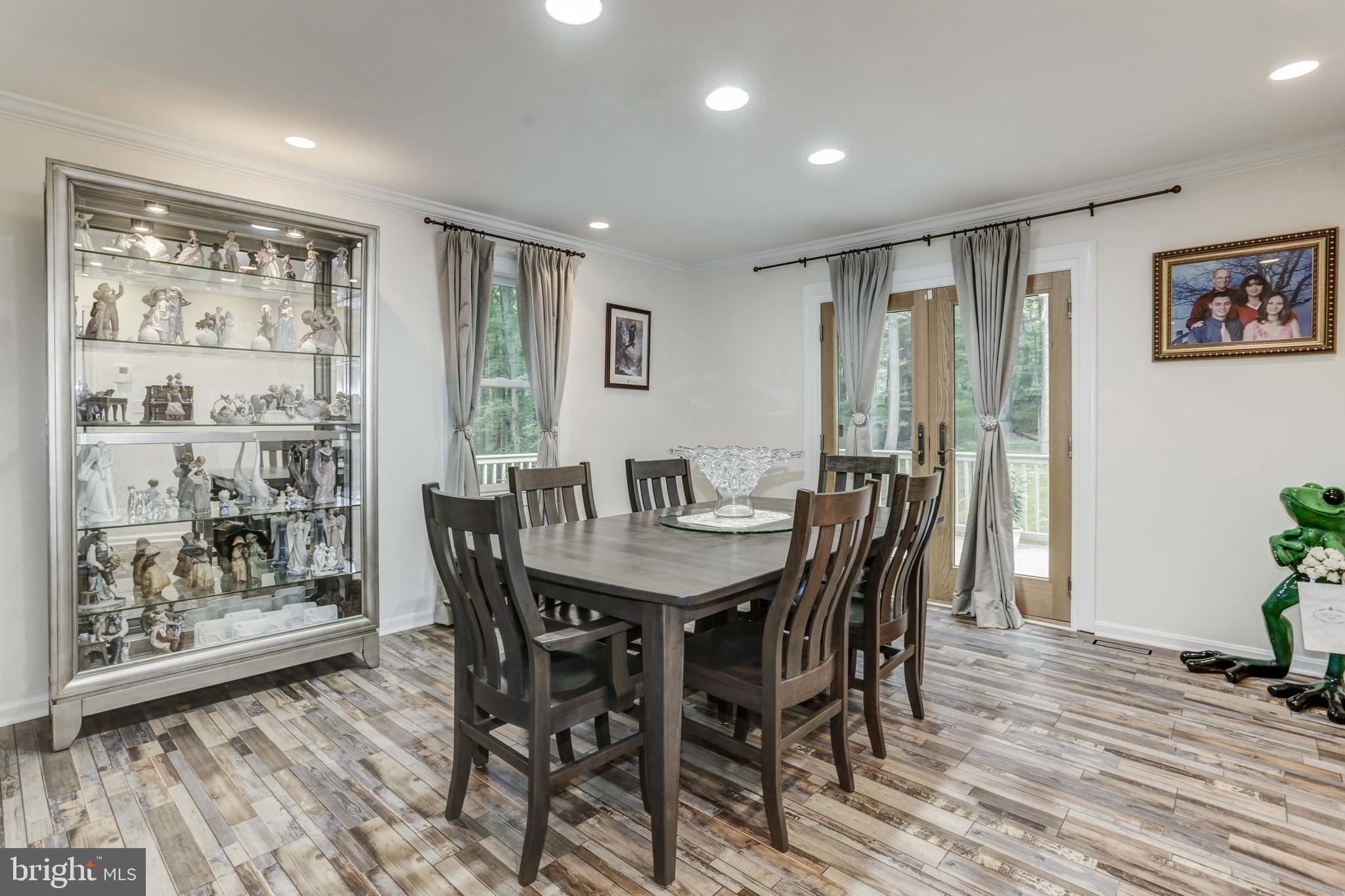 VALLEY HILLS - Residential