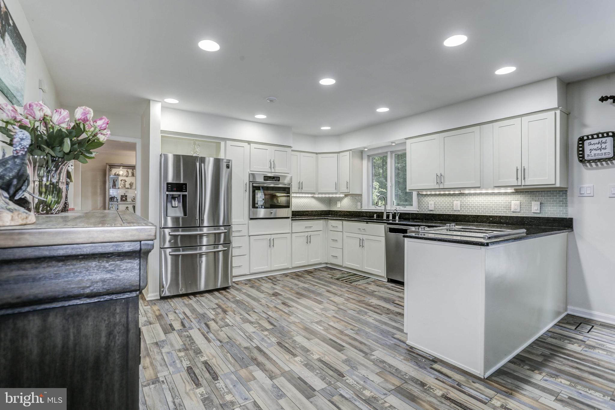 VALLEY HILLS - Residential