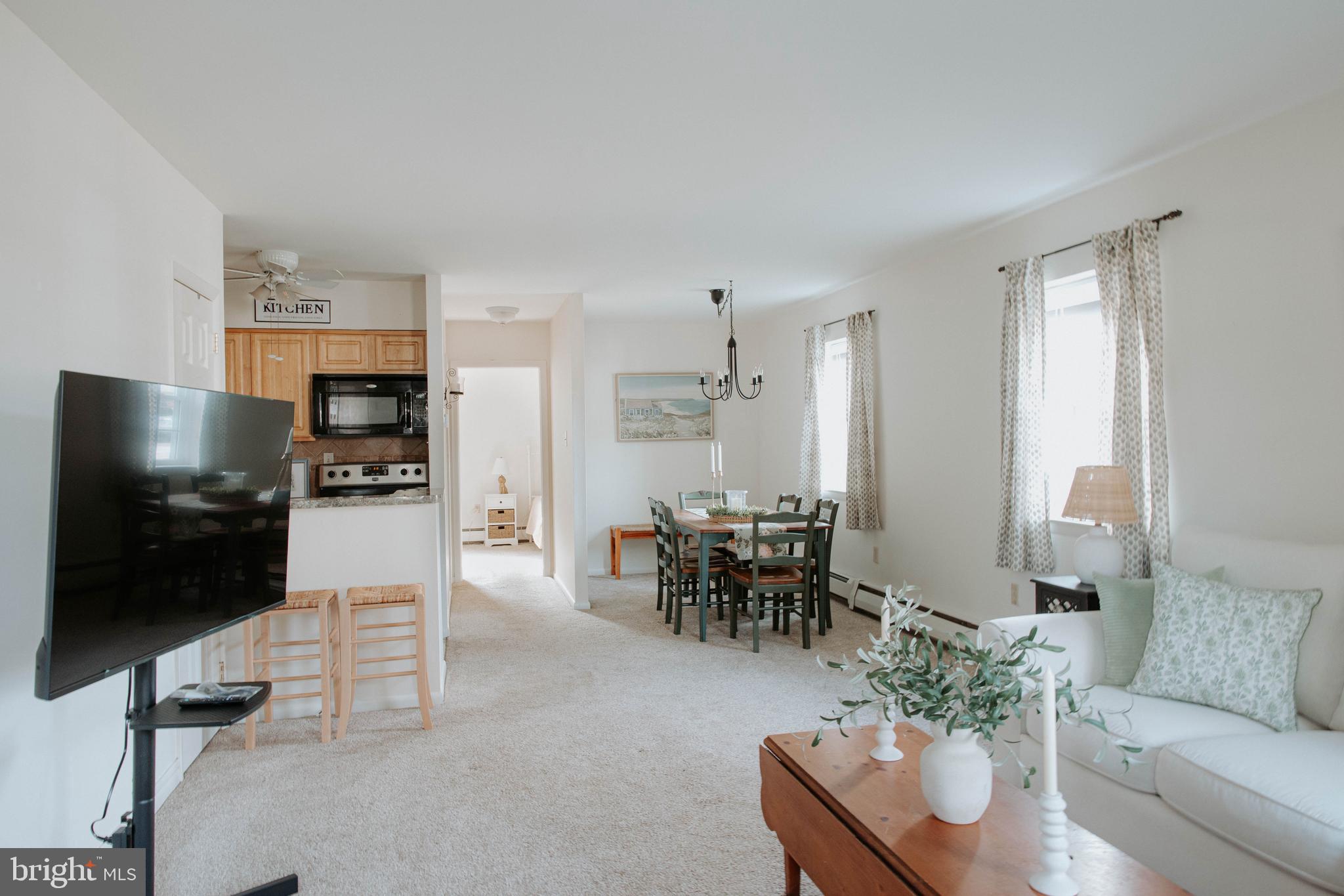 ASTON ARMS - Residential