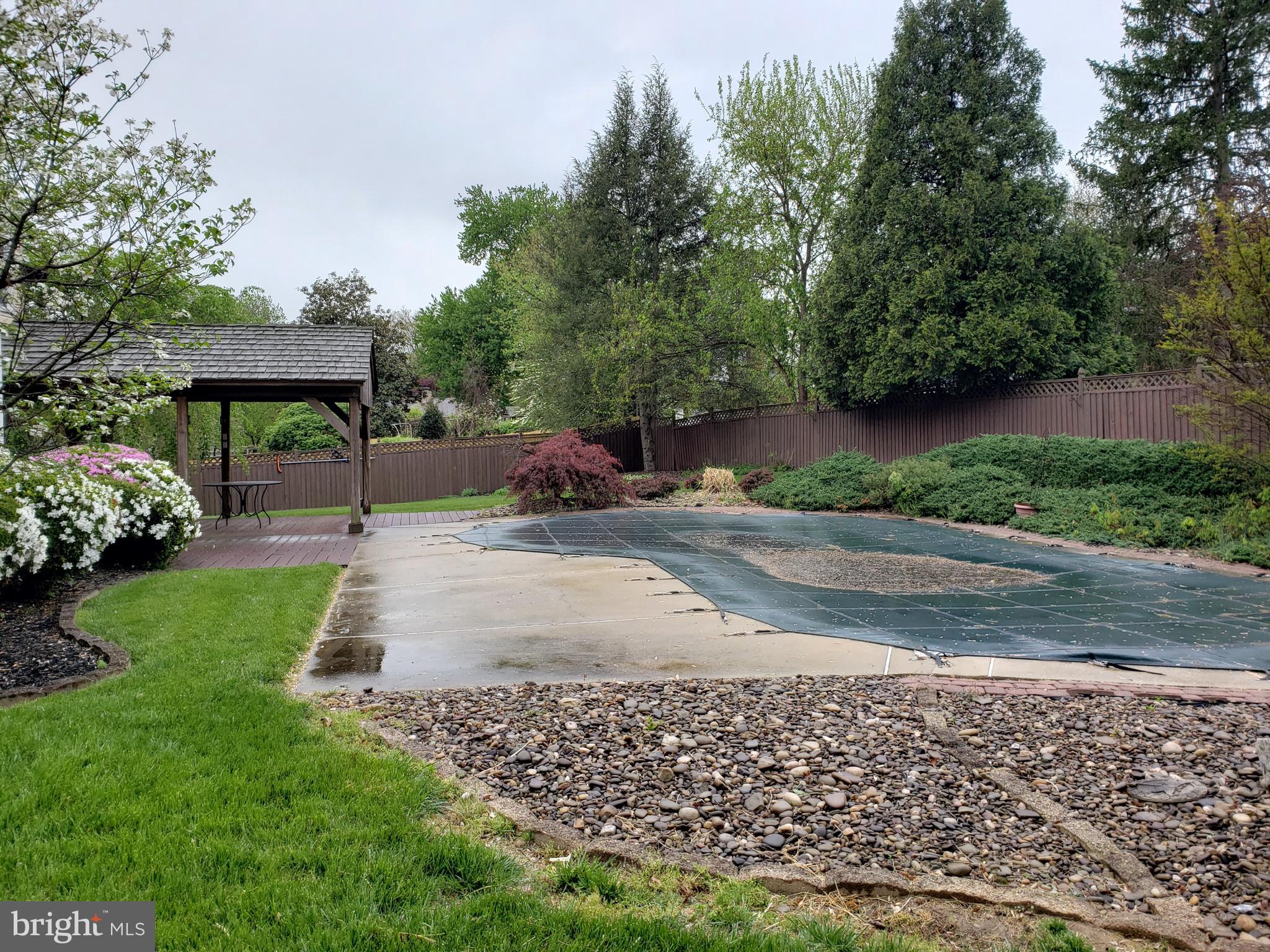 STONEGATE - Residential