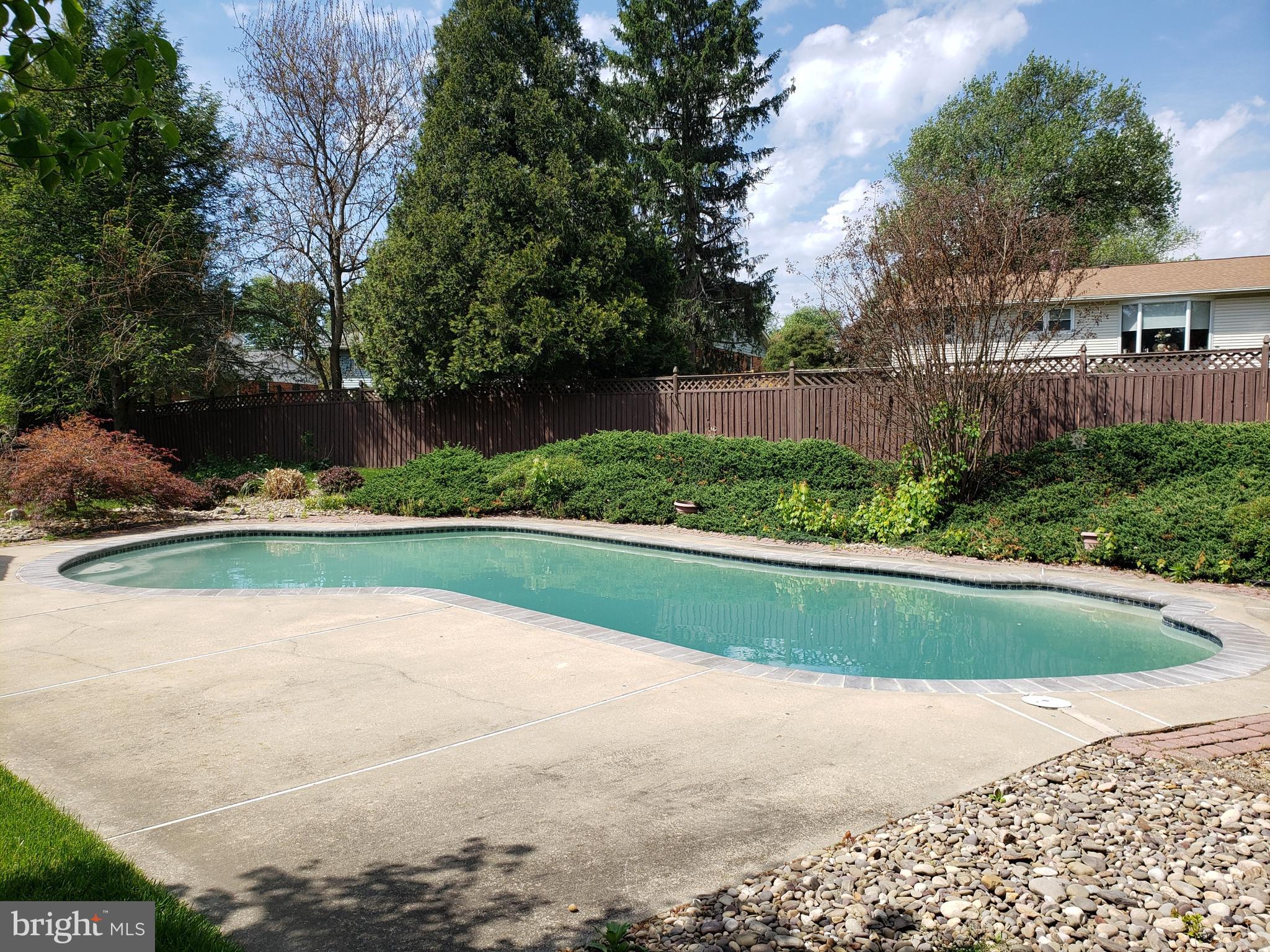 STONEGATE - Residential
