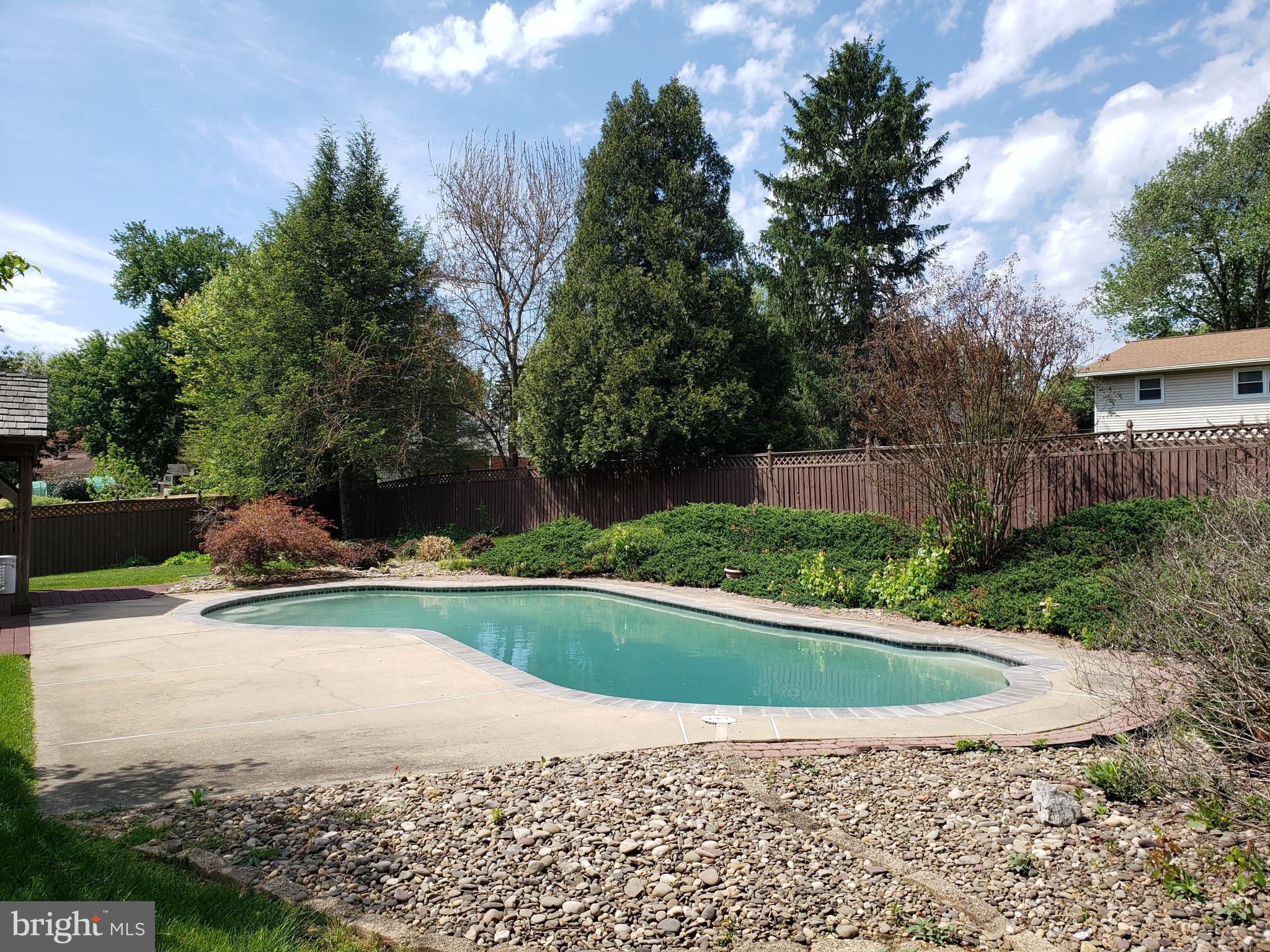 STONEGATE - Residential