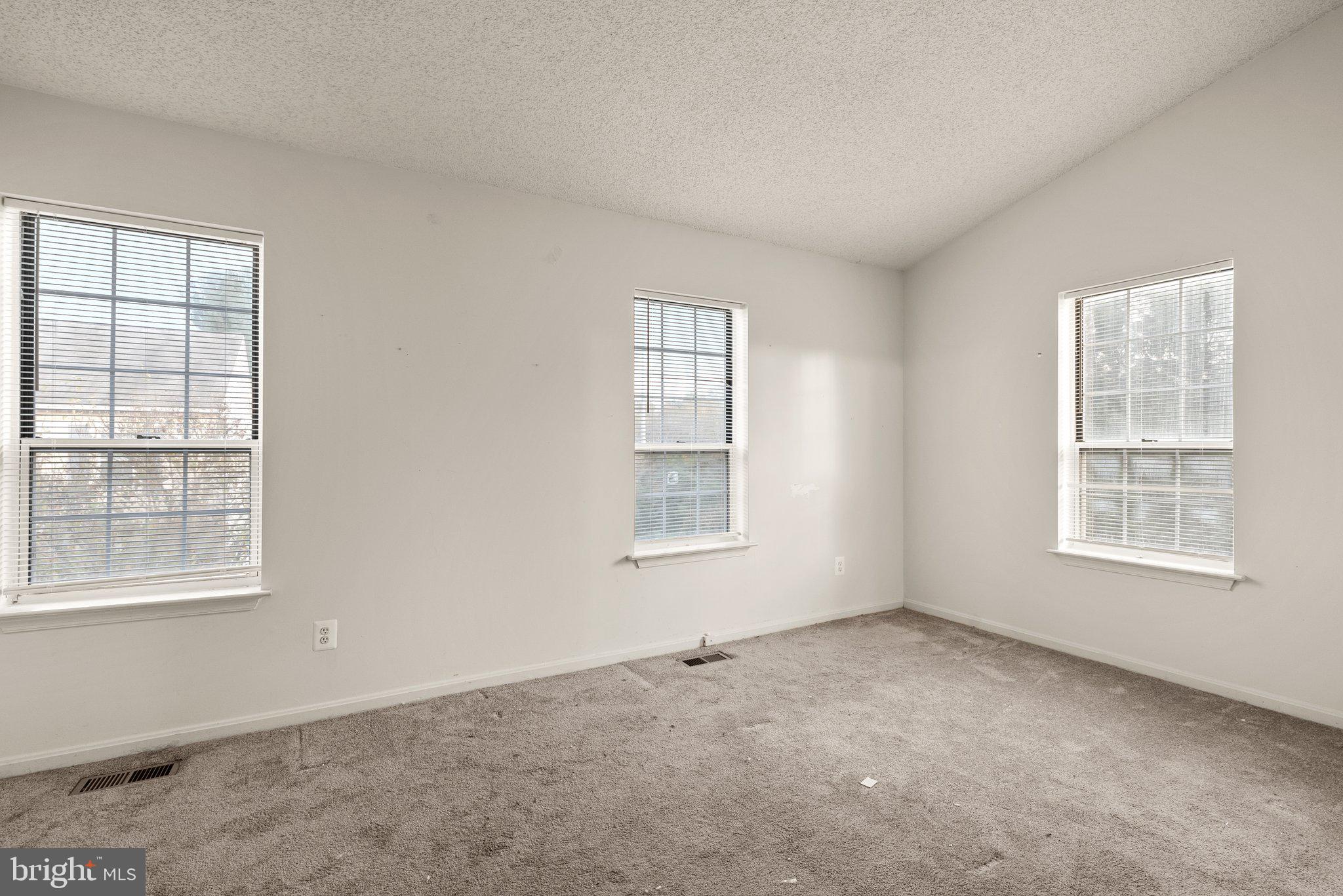 ENTERPRISE KNOLLS-PLAT F - Residential