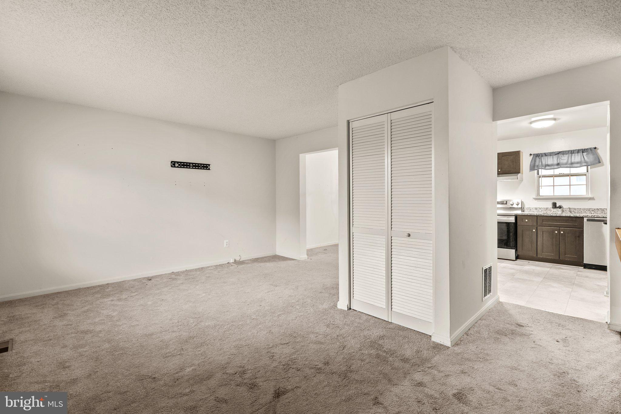 ENTERPRISE KNOLLS-PLAT F - Residential