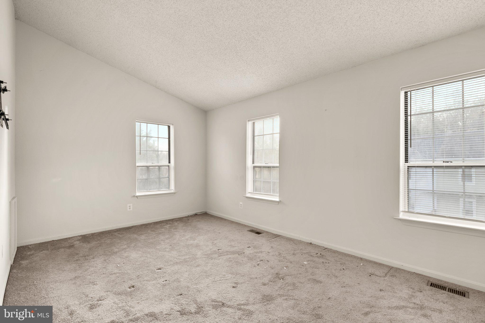 ENTERPRISE KNOLLS-PLAT F - Residential