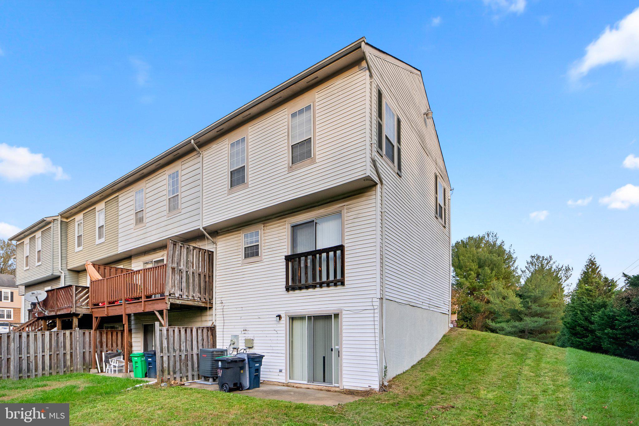 ENTERPRISE KNOLLS-PLAT F - Residential