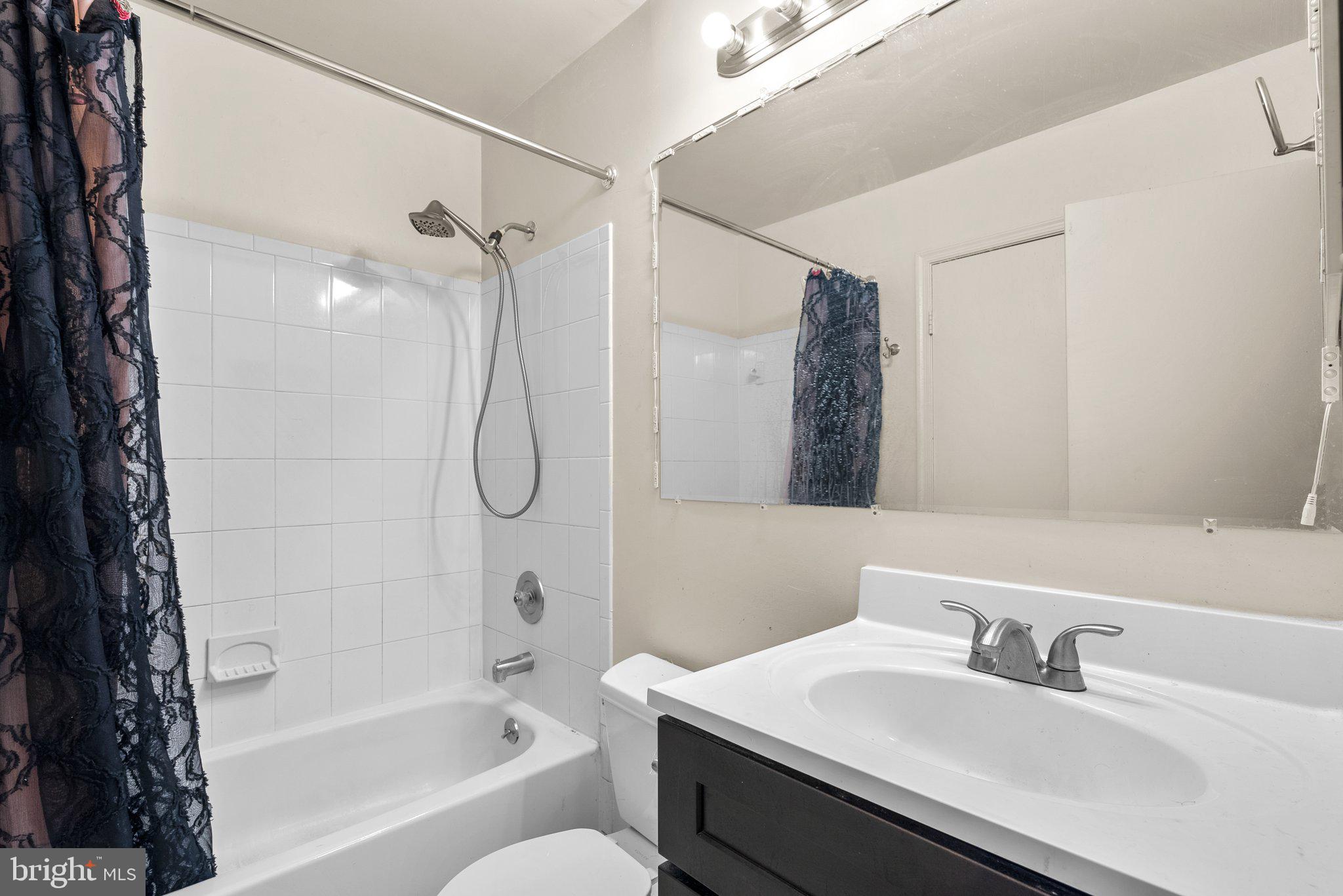 ENTERPRISE KNOLLS-PLAT F - Residential