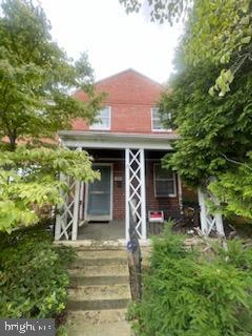 *Open House Thursday (7/20) from 12-2pm.* Calling all investors.  This fantastic 4 level end unit townhome is ready for your renovation.  This charming home is located within blocks of Howard University Campus.  The mid century construction gives you great bones to bring this house back to it's glory.  Property is being sold strictly "AS-IS" and is an estate sale.  House will only be open during open houses.