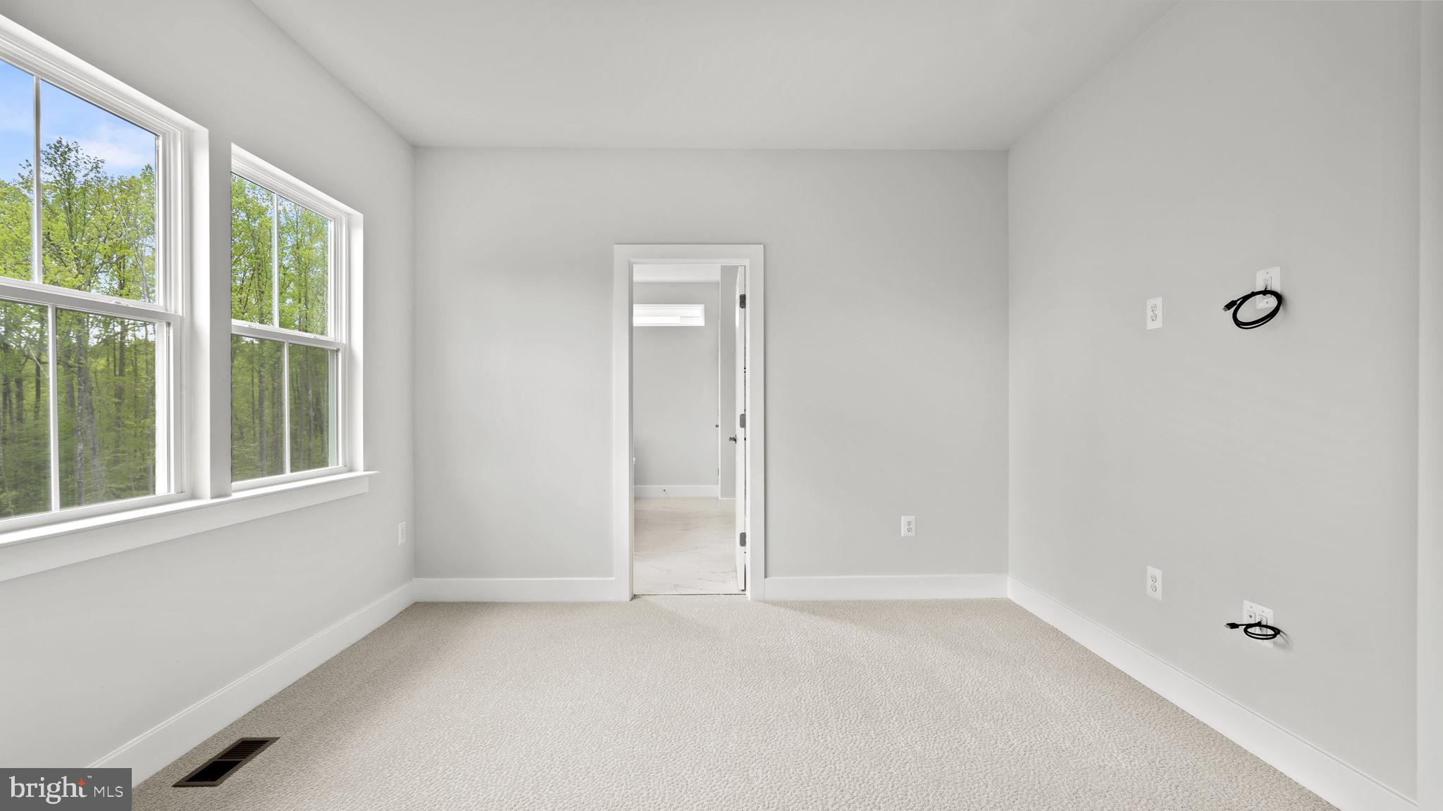 WOODS OVERLOOK AT POTOMAC SHORES - Residential