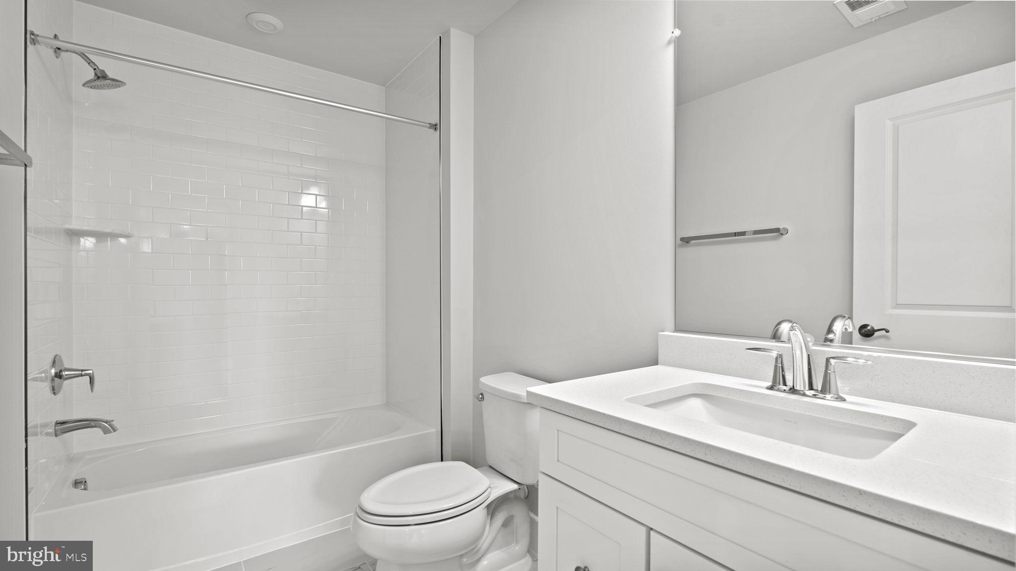 WOODS OVERLOOK AT POTOMAC SHORES - Residential