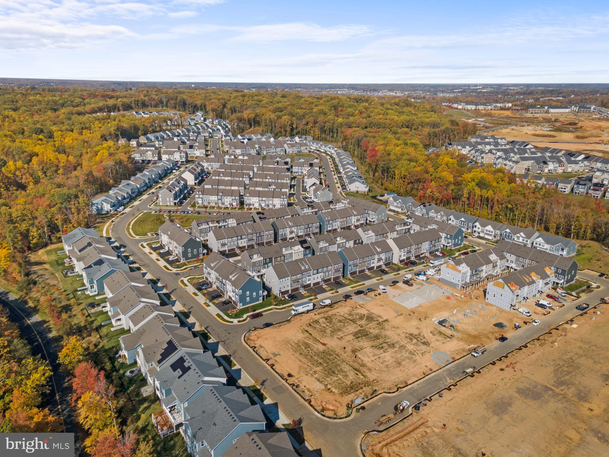 WOODS OVERLOOK AT POTOMAC SHORES - Residential