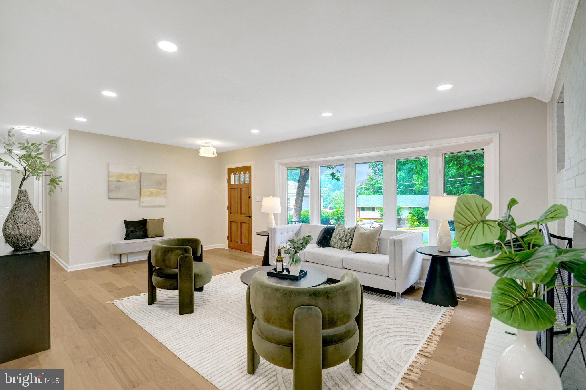 4006 JUSTINE DRIVE