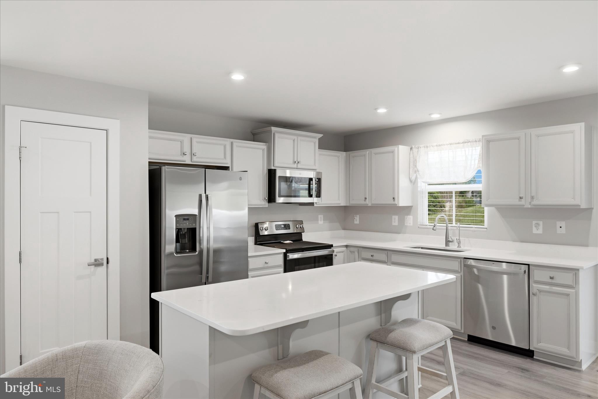 SOUTH BROOK - Residential