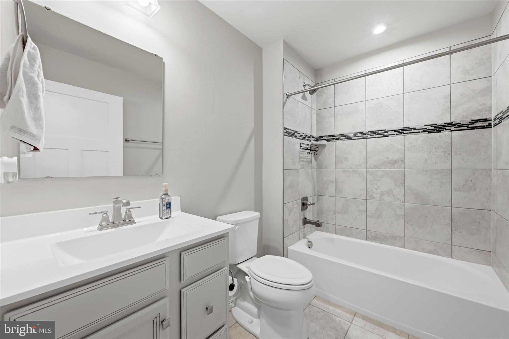 SOUTH BROOK - Residential