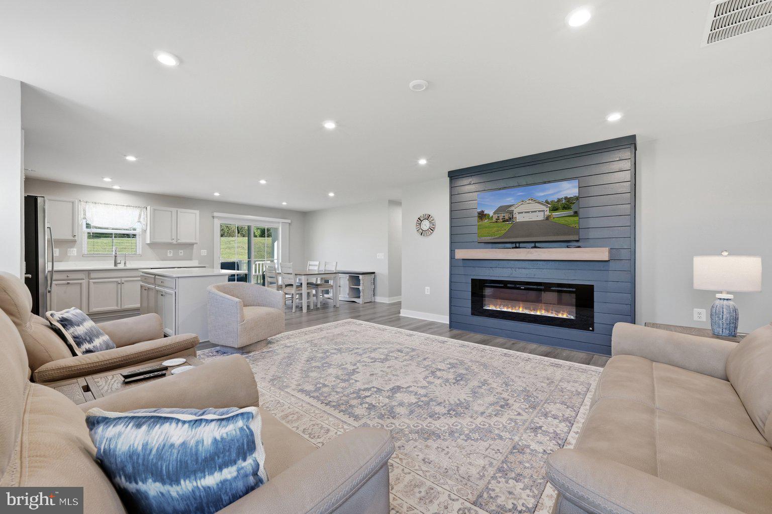 SOUTH BROOK - Residential