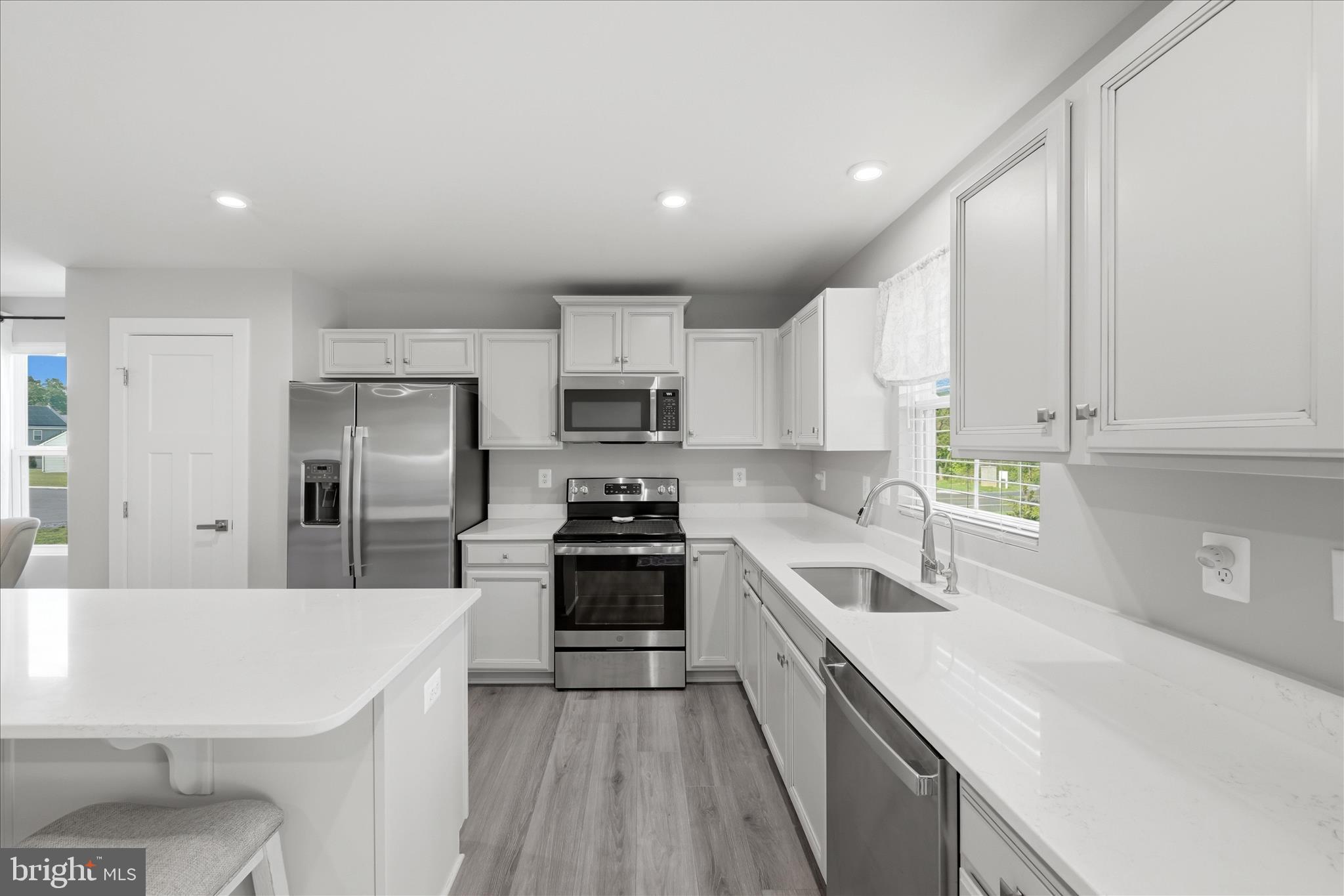 SOUTH BROOK - Residential