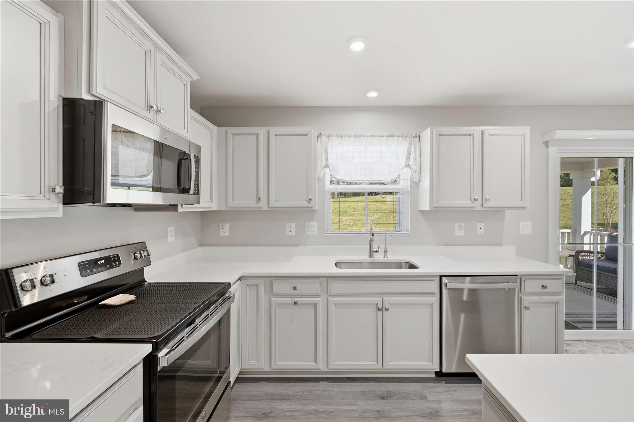 SOUTH BROOK - Residential