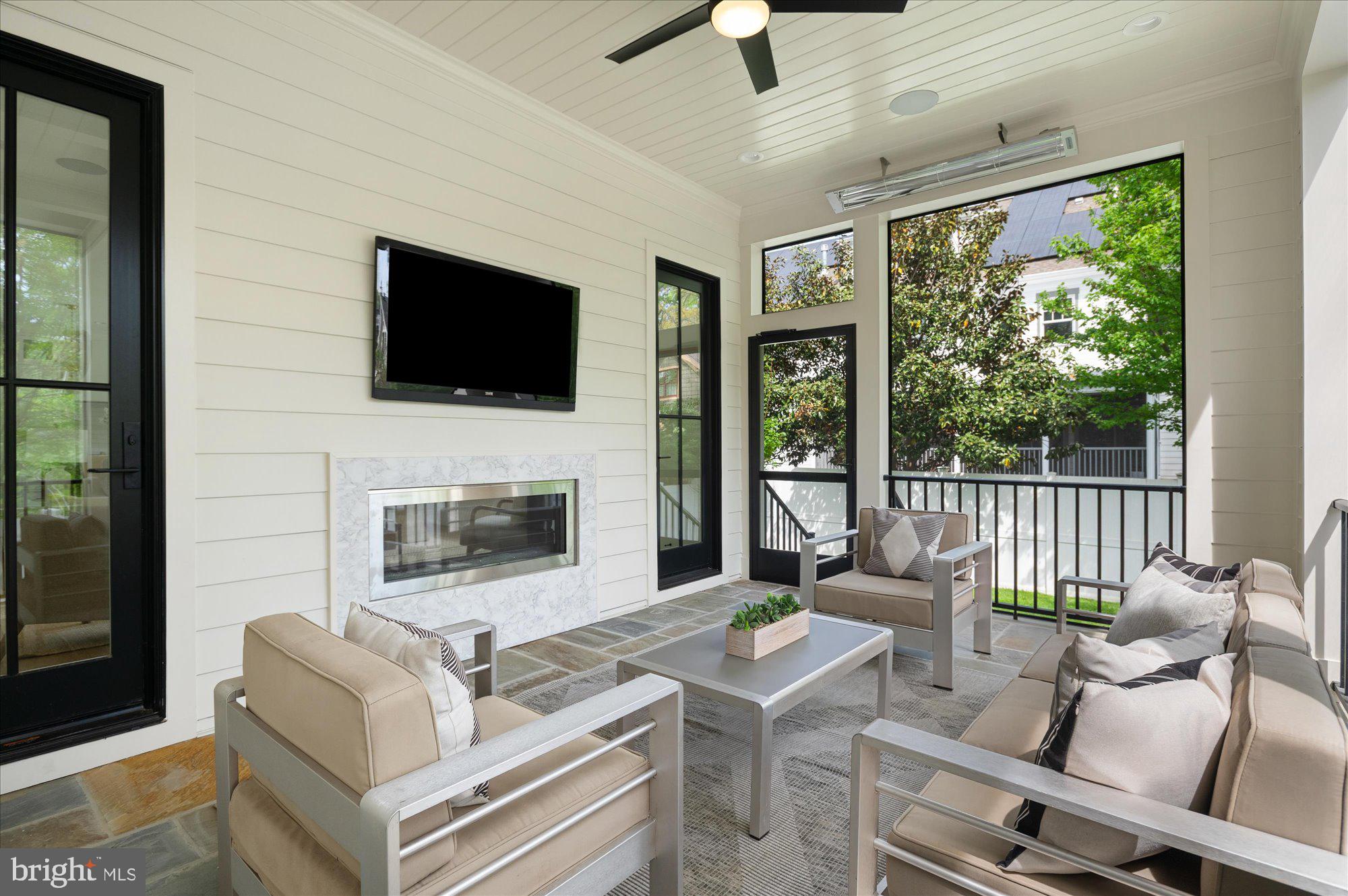 ASHTON HEIGHTS - Residential