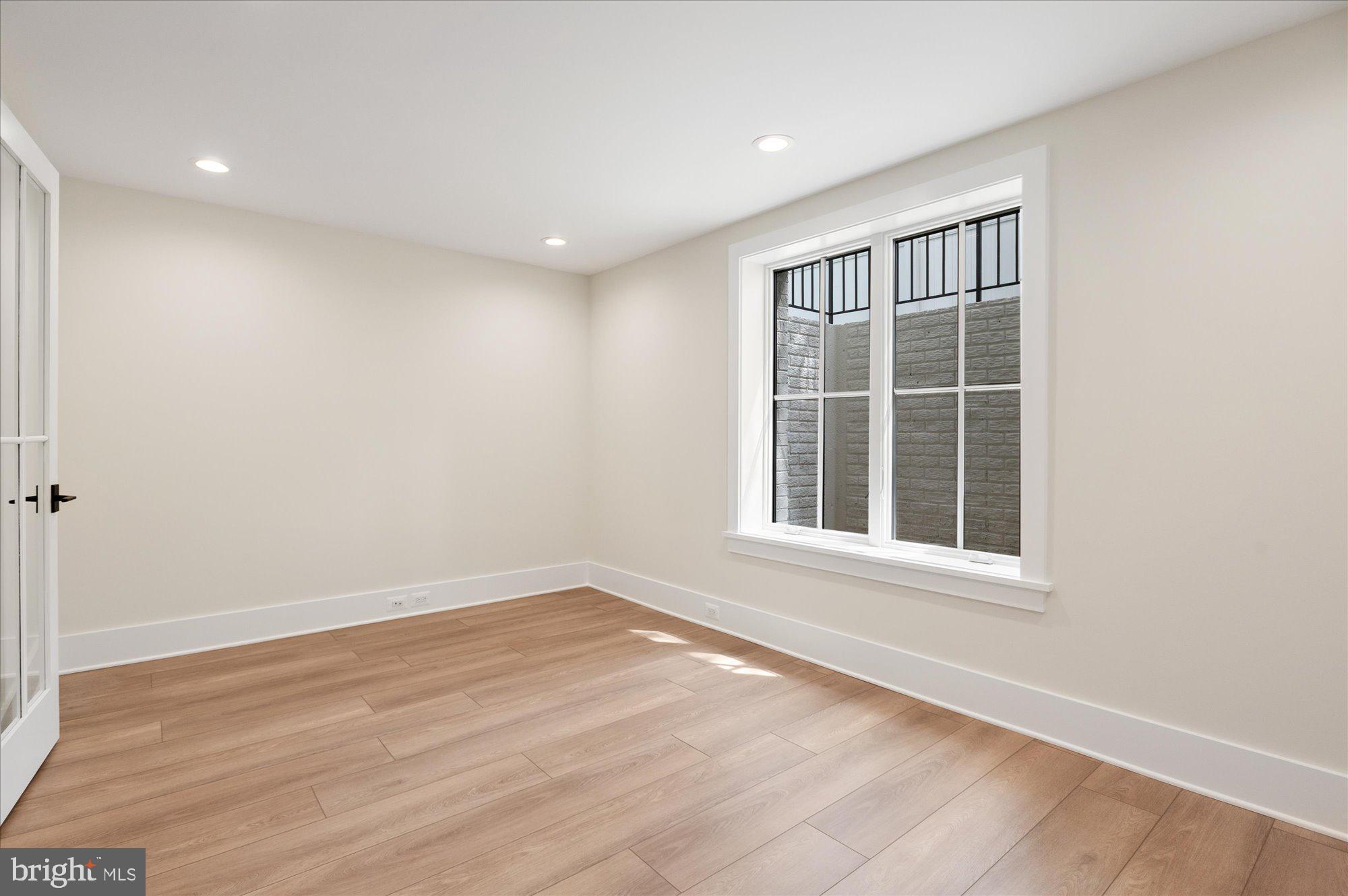 ASHTON HEIGHTS - Residential