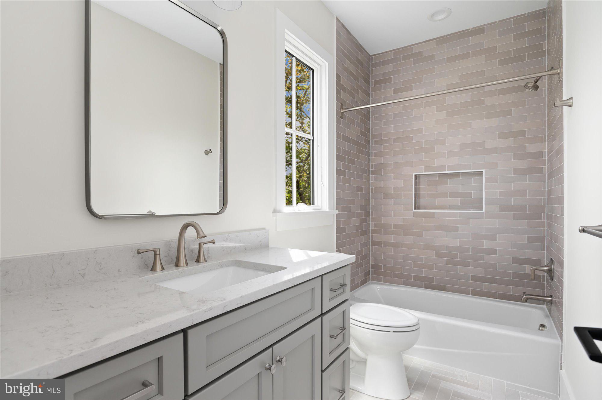 ASHTON HEIGHTS - Residential