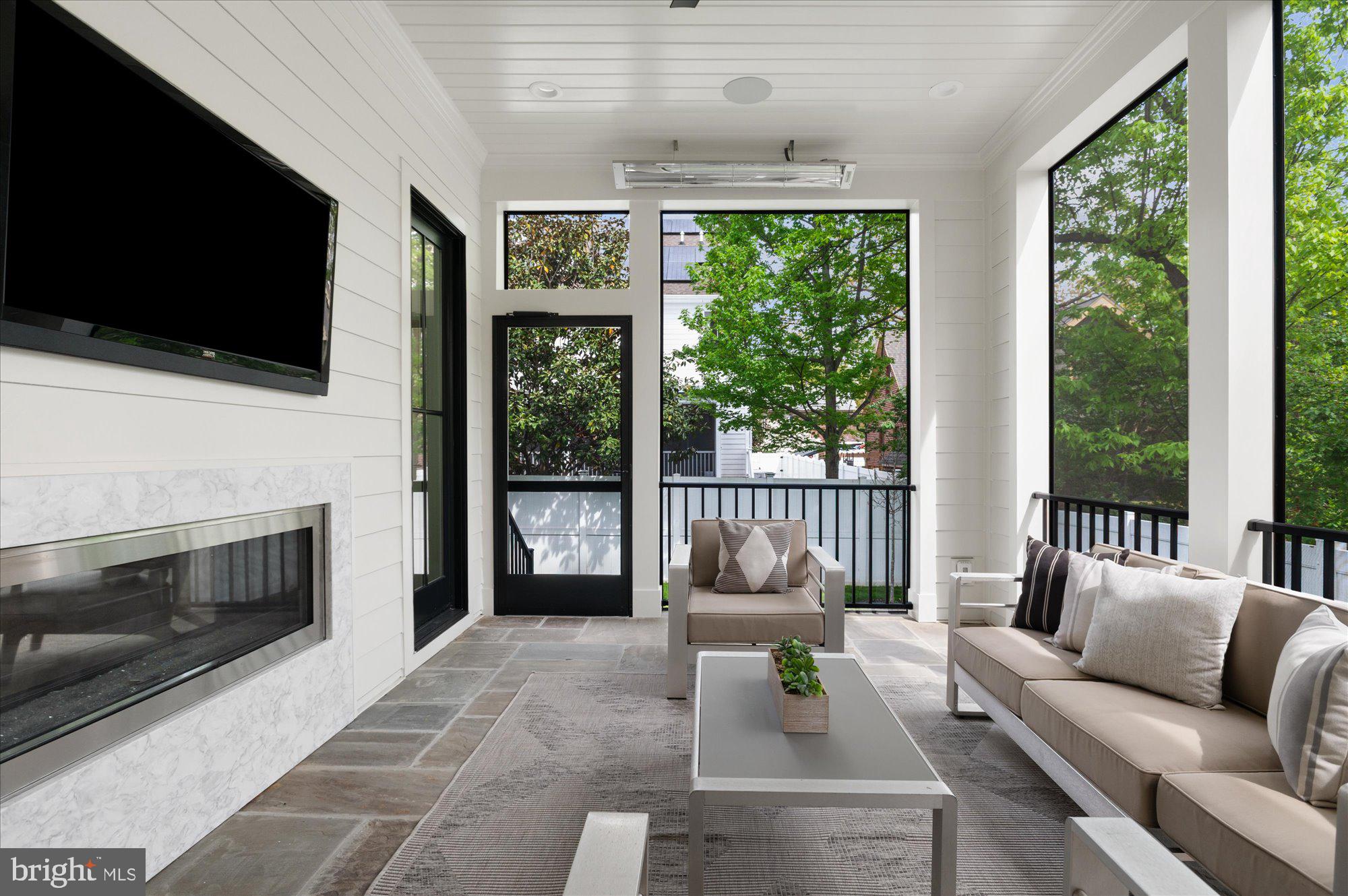 ASHTON HEIGHTS - Residential