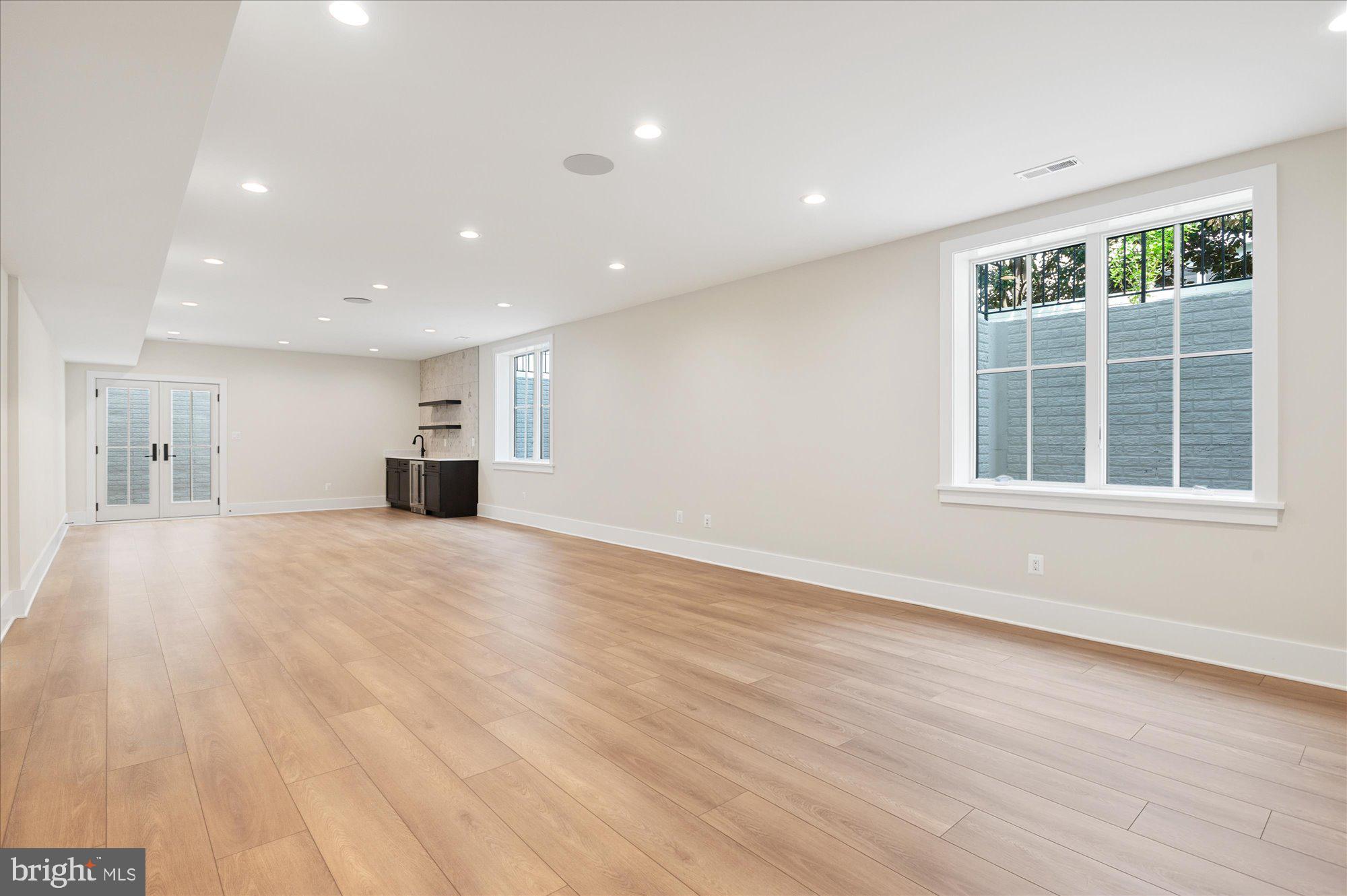 ASHTON HEIGHTS - Residential