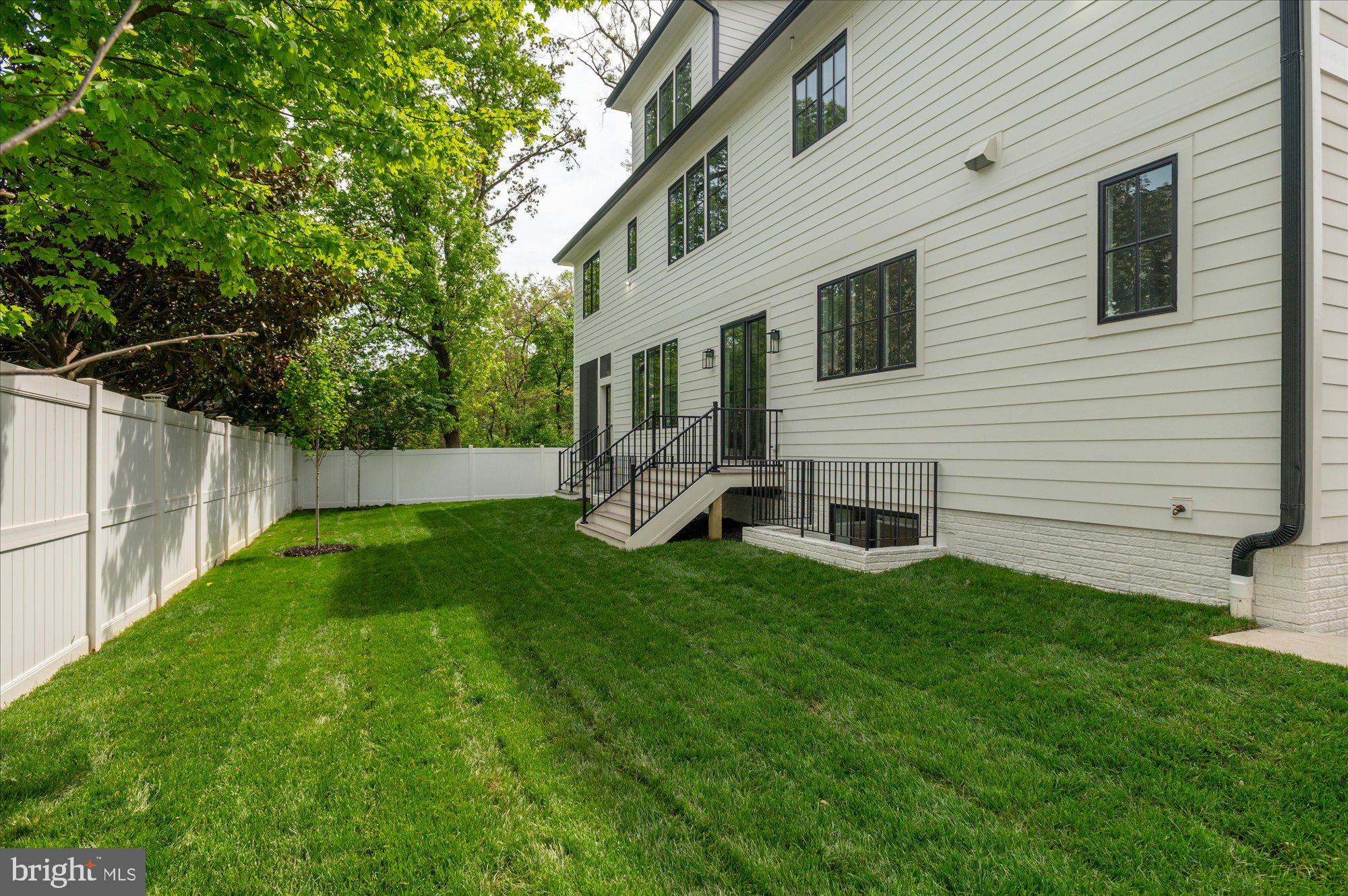 ASHTON HEIGHTS - Residential