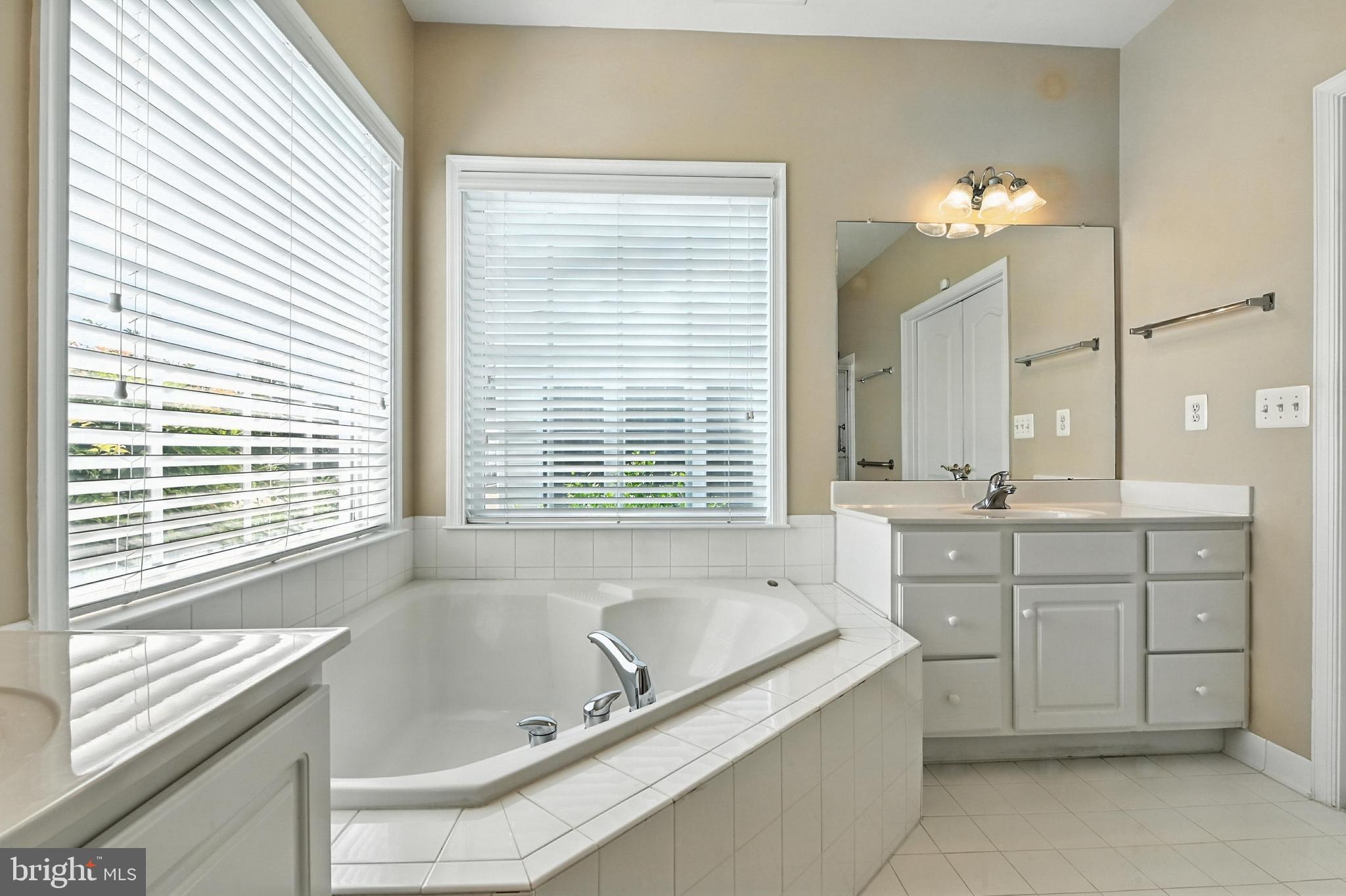 EASTON CLUB EAST - Residential