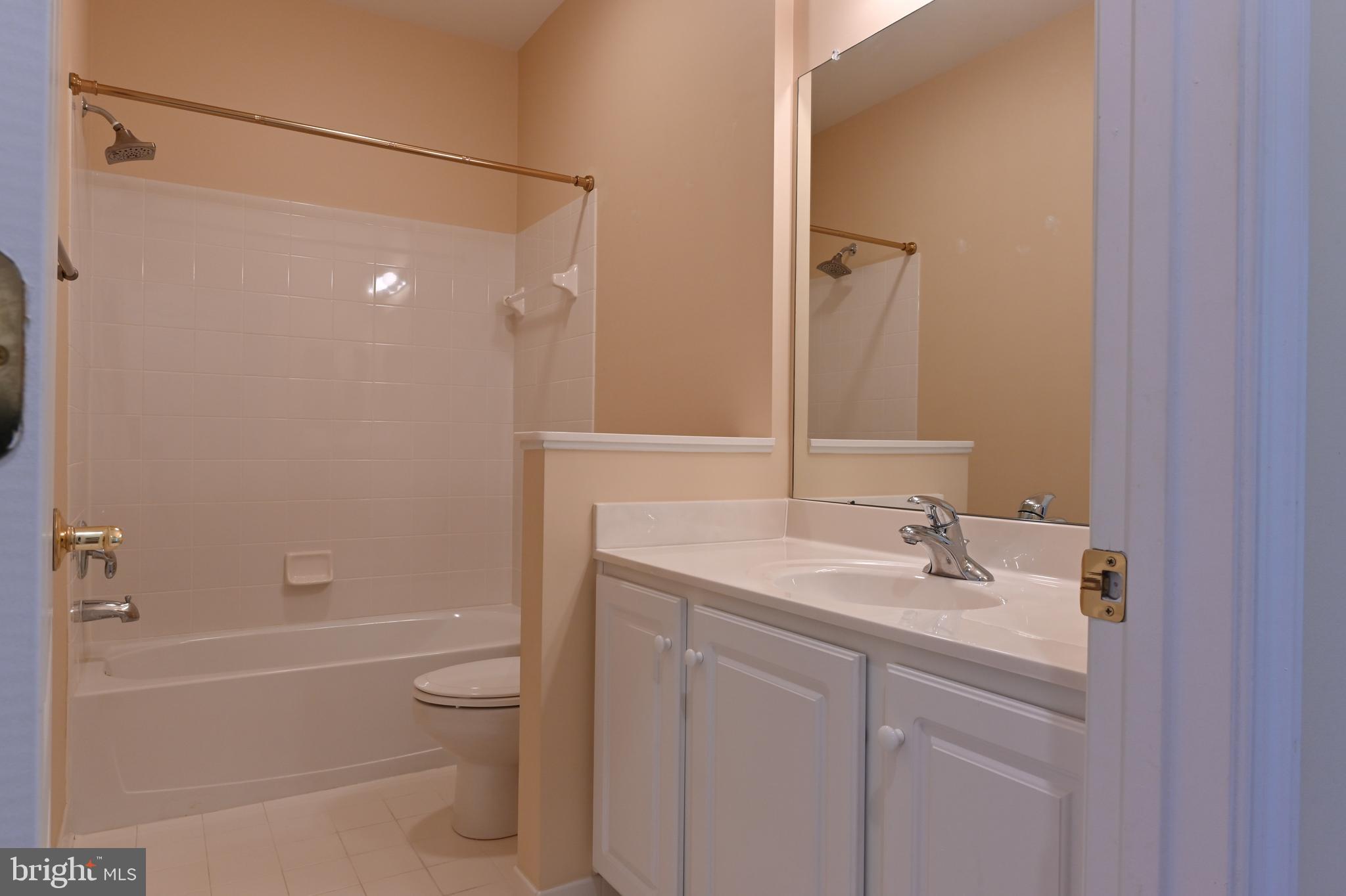 EASTON CLUB EAST - Residential