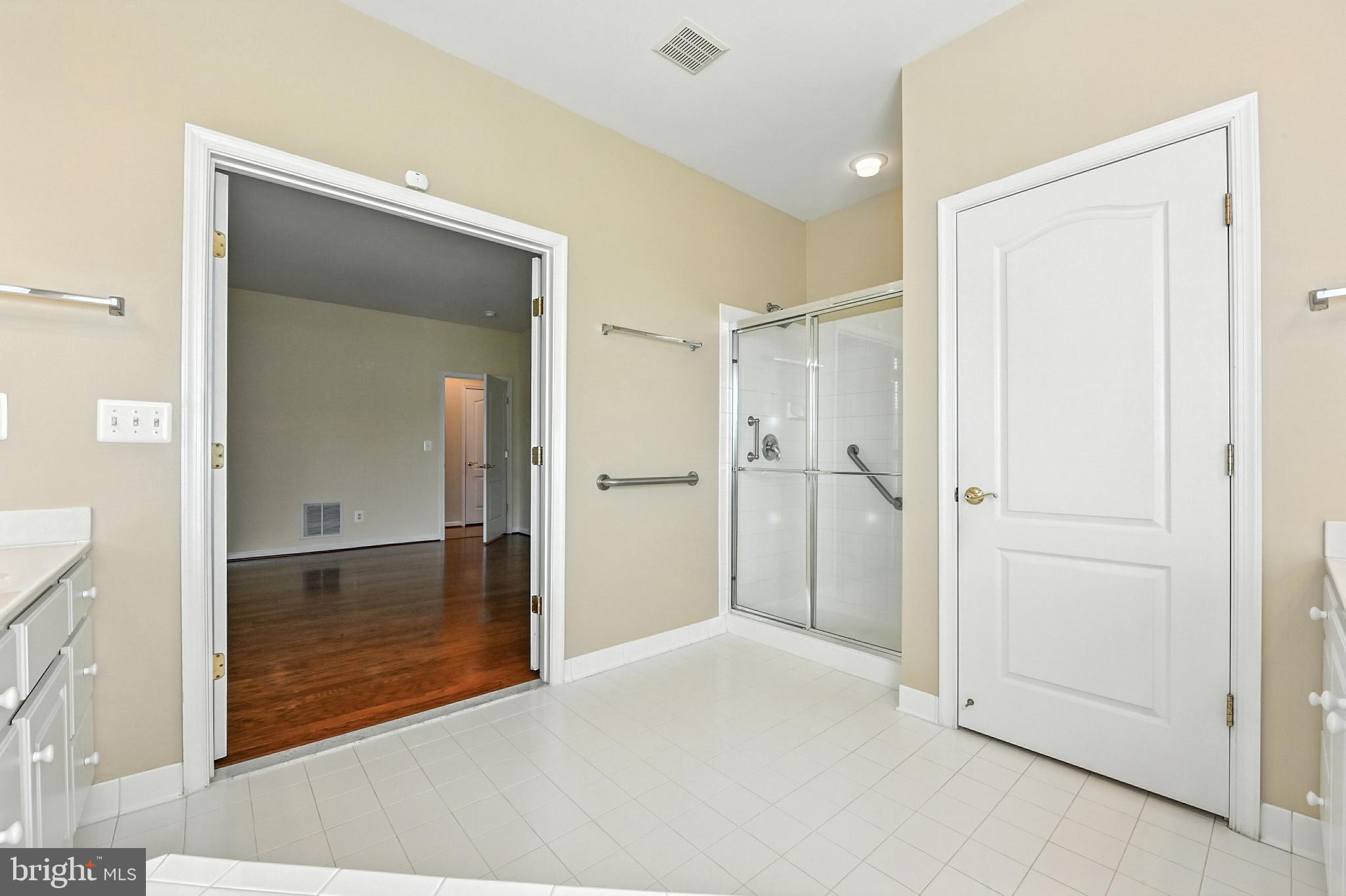 EASTON CLUB EAST - Residential