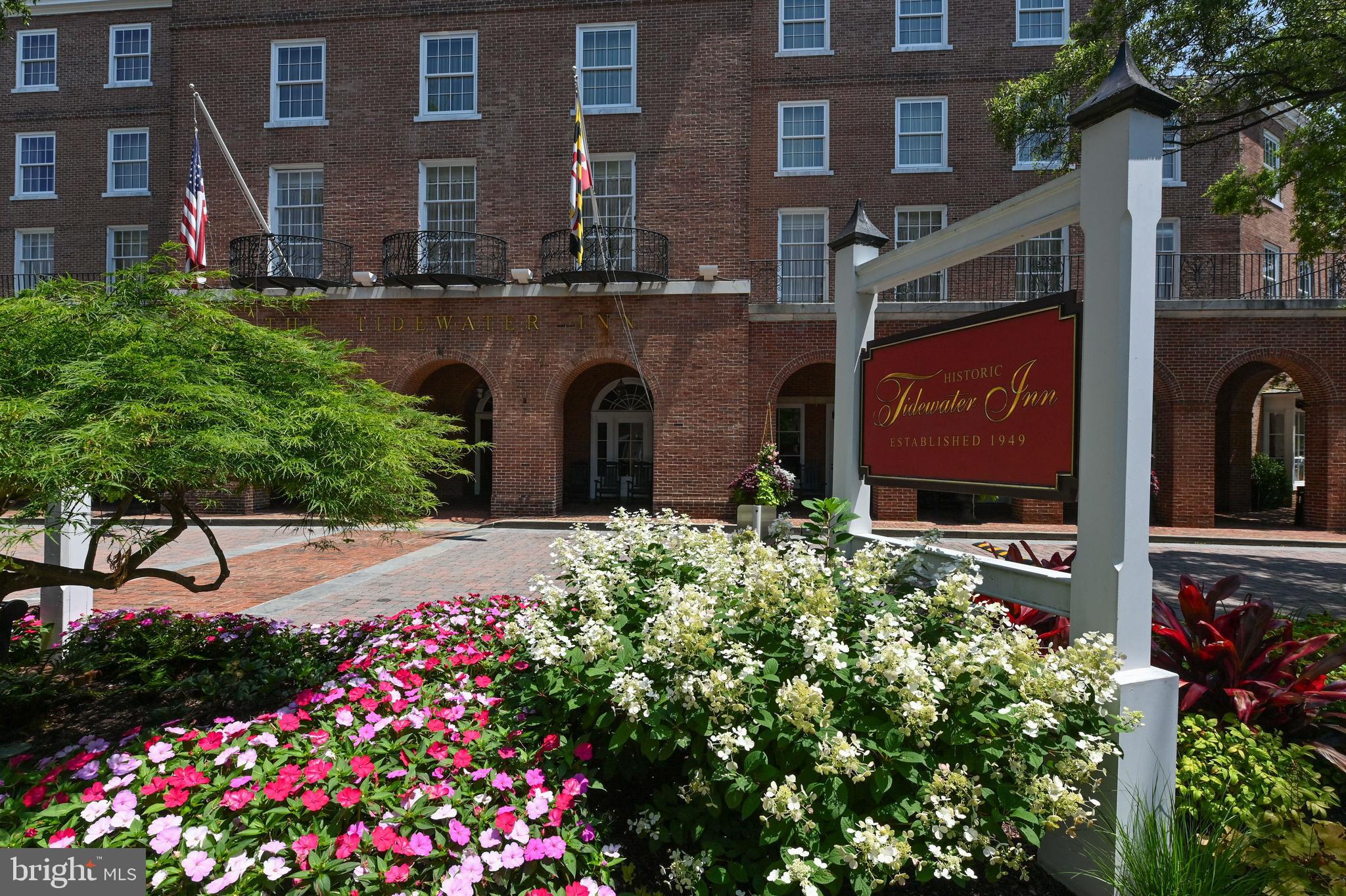 EASTON CLUB EAST - Residential