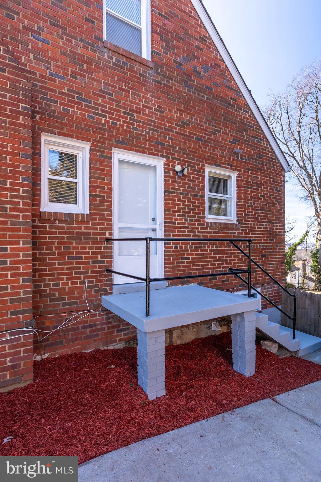 ROGERS HEIGHTS - Residential