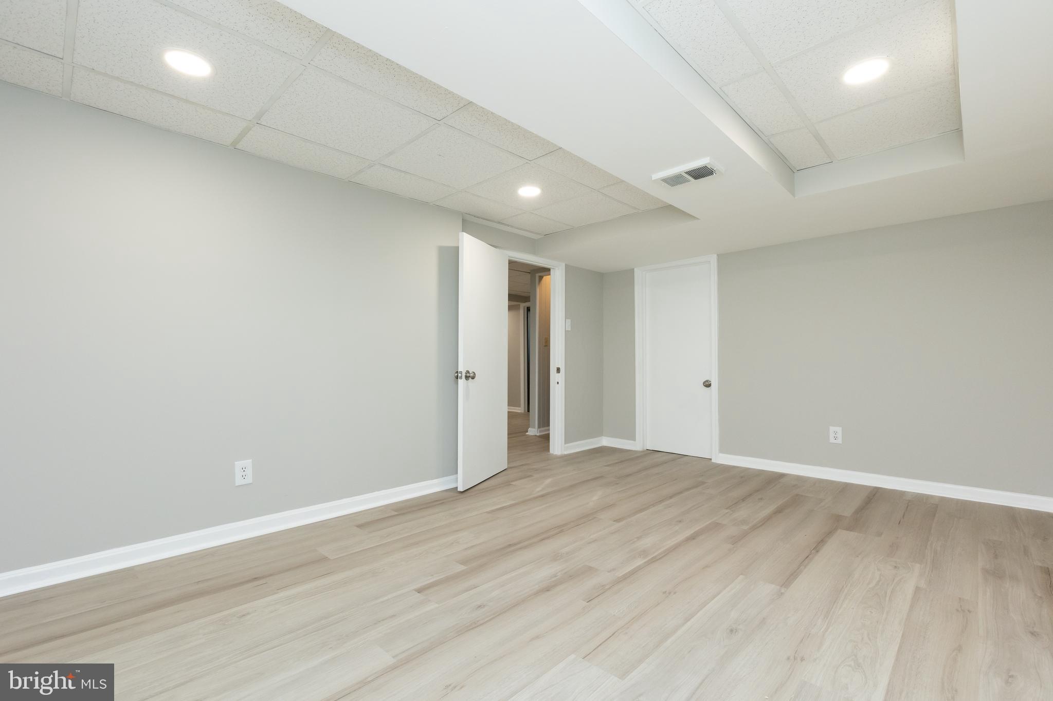 ROGERS HEIGHTS - Residential