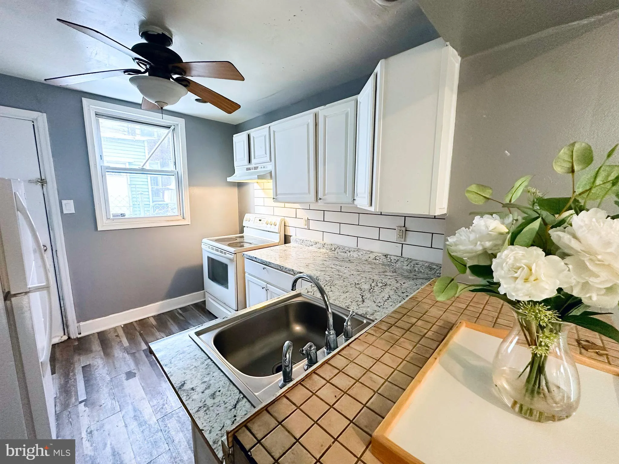 Philadelphia, Pennsylvania 19134, United States, 2 Bedrooms Bedrooms, ,1 BathroomBathrooms,Residential,Pending,15302