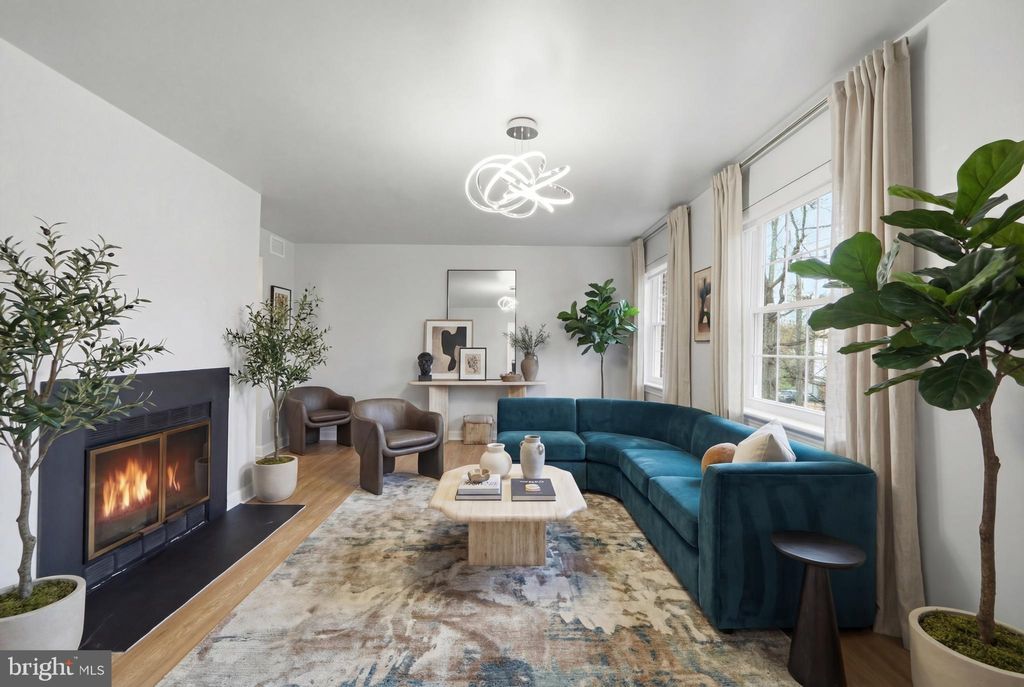 Photo of 2105 N Scott Street #79, ARLINGTON, VA 22209 (MLS # VAAR2068504)
