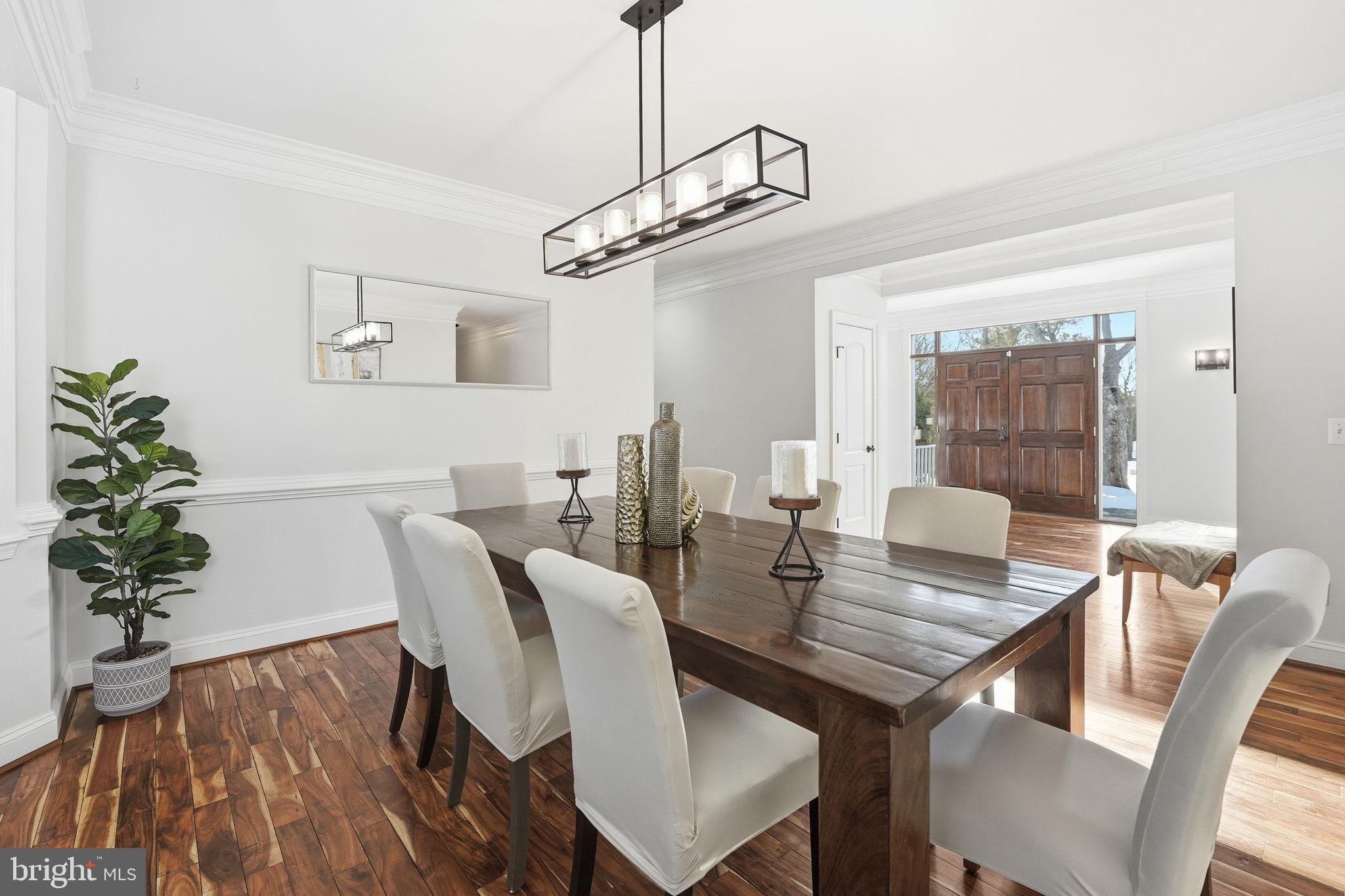 GRAYS OAKTON - Residential