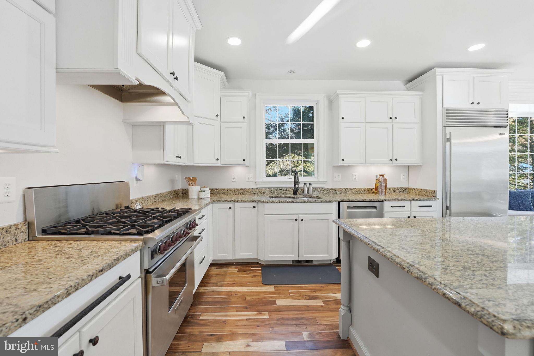 GRAYS OAKTON - Residential